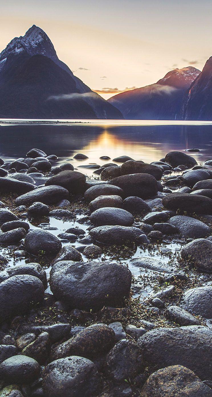 744x1392 F9HVRW7 Milford Sound Wallpaper 744x1392 px