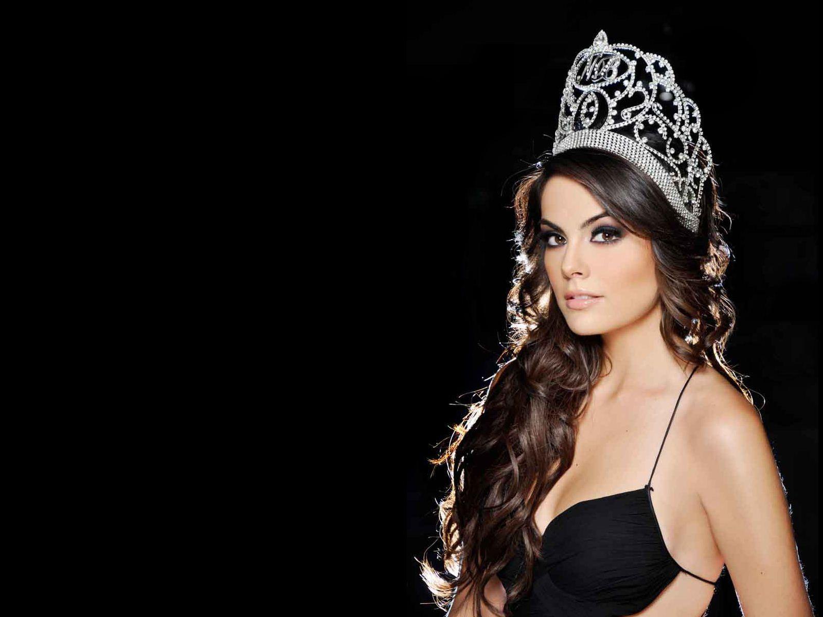1600x1200 Get Inspired For Background Miss Universe Wallpaper Photo