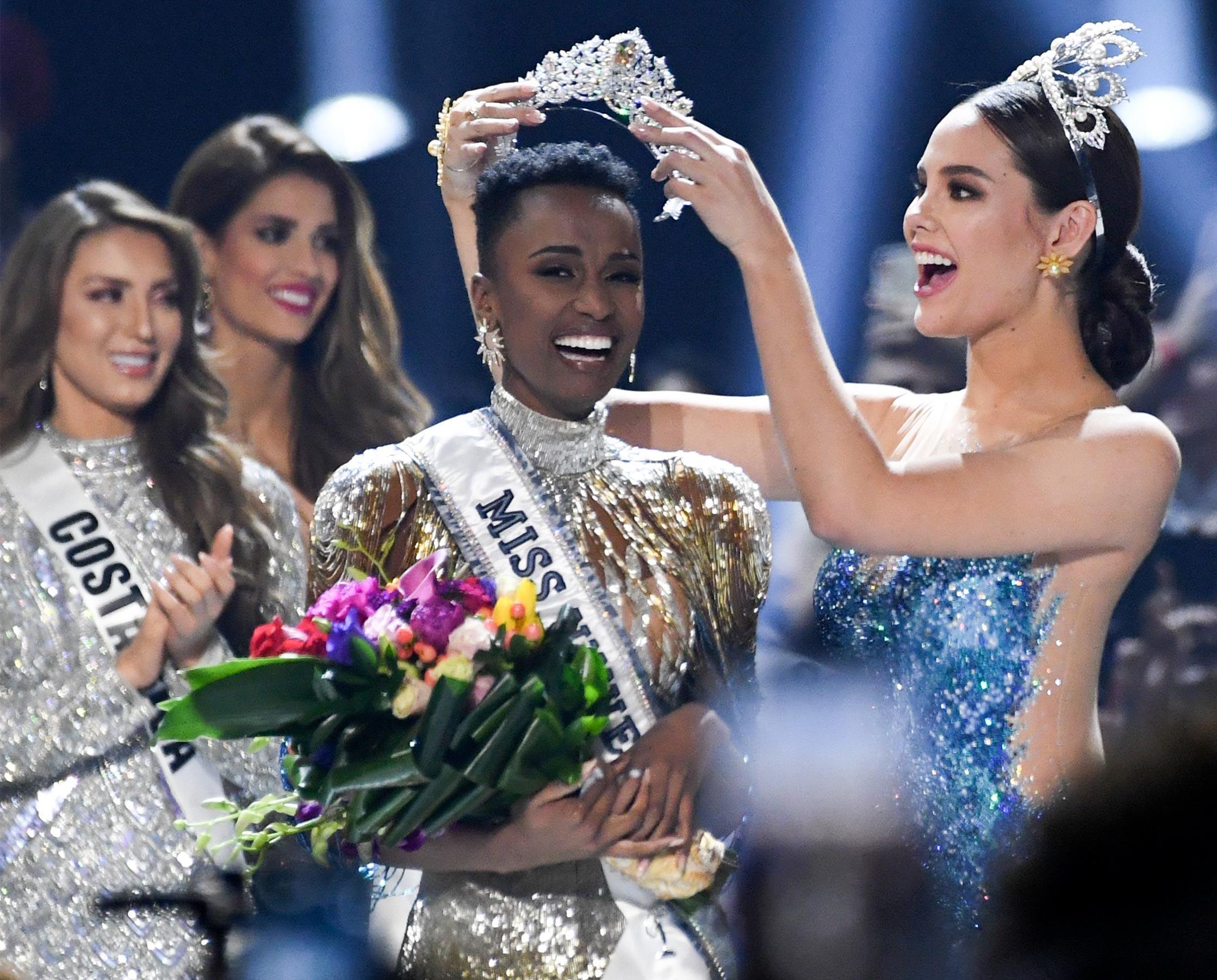 2238x1803 Miss Universe 2019 Zozibini Tunzi Wallpaper