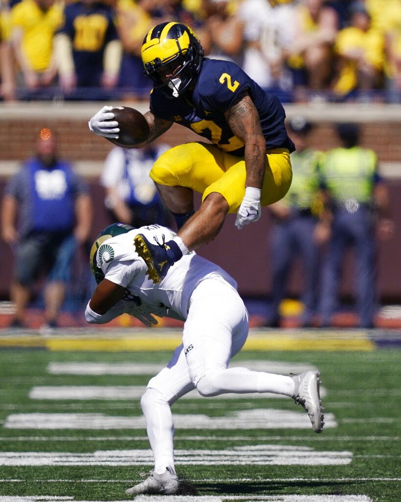 819x1024 Blake Corum Wallpaper