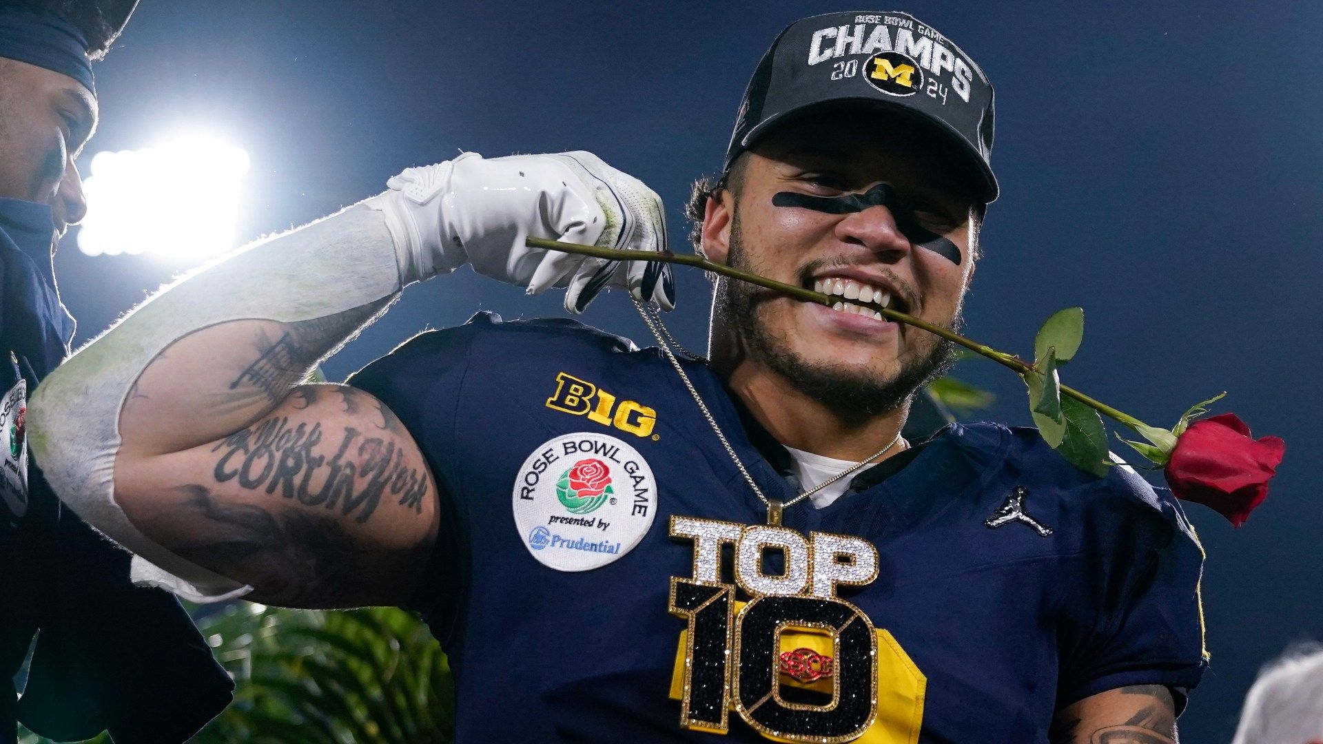 1920x1080 Michigan's Corum Looks To Cap Record Breaking Career With Win Over Washington In CFP Title Game