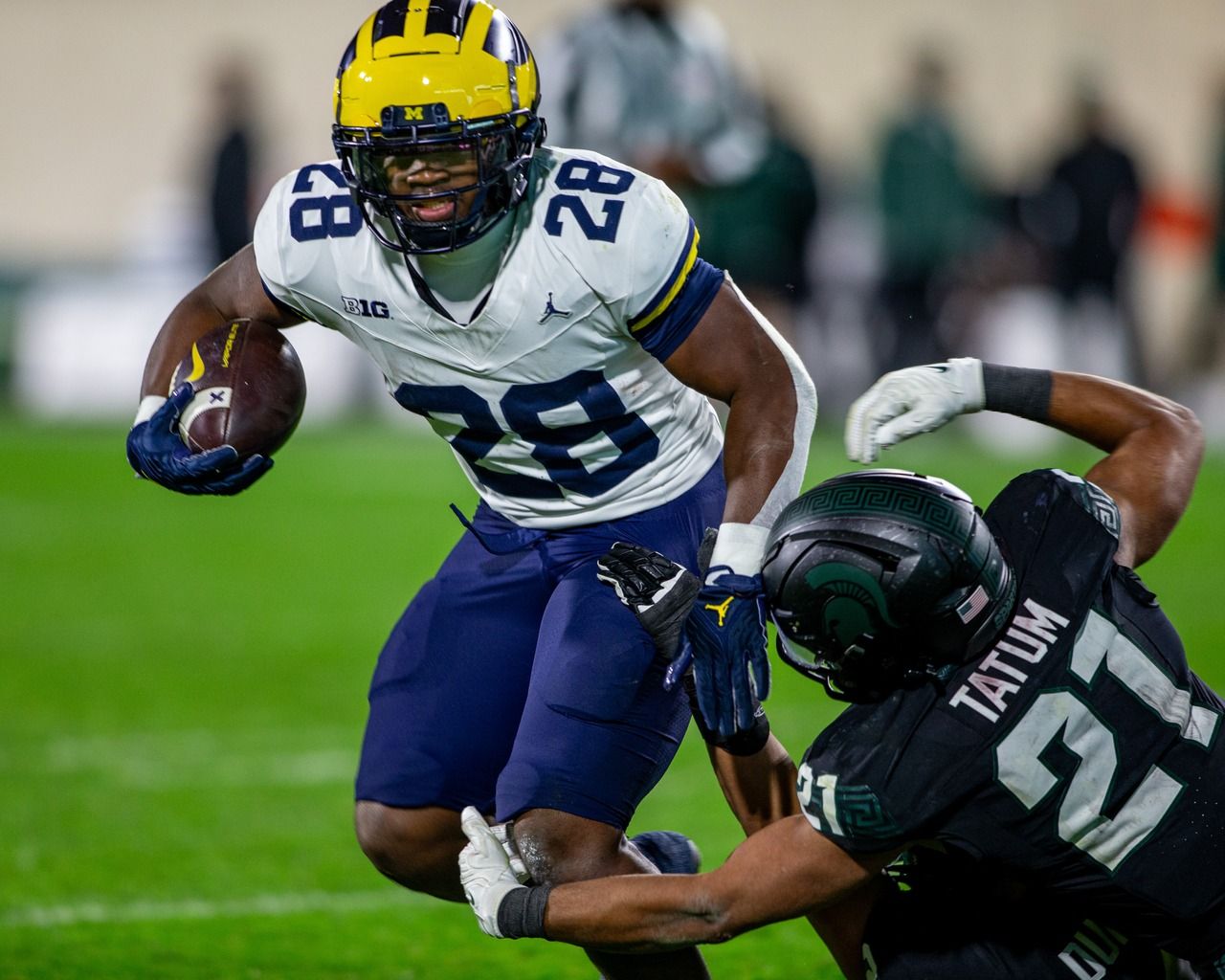 1280x1024 Blake Corum's shine lives on with young Michigan running back