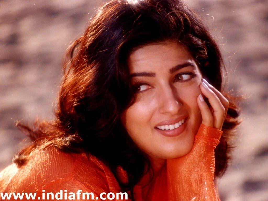 1024x768 Twinkle Khanna HD Wallpaper. Latest Twinkle Khanna Wallpaper HD Free Download (1080p to 2K)