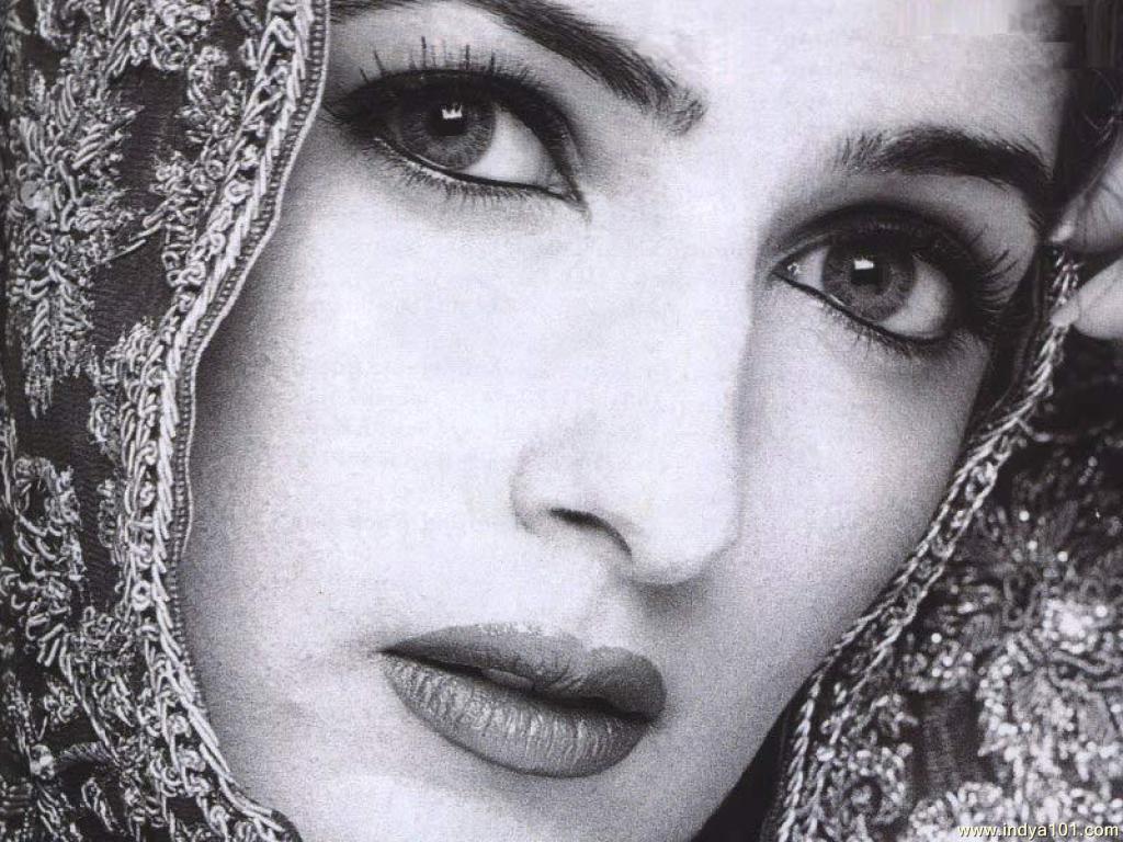 1024x768 Twinkle Khanna (1024x768) download at