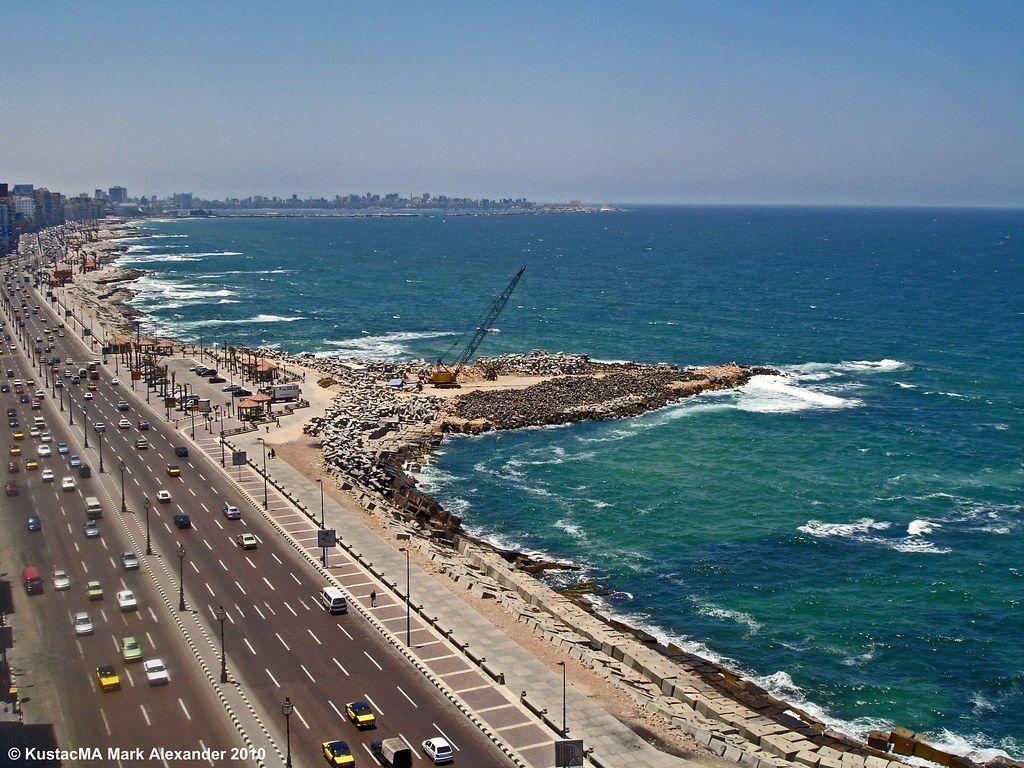 1024x768 Alexandria, Egypt on the Korneesh. I took this shot from my