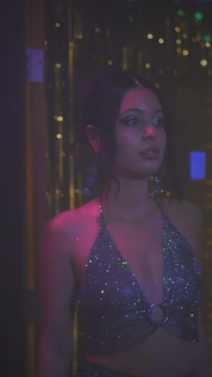 719x1280 Euphoria Wallpaper