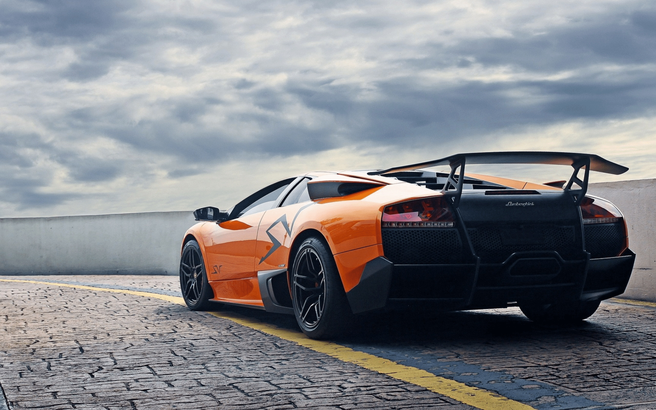 2560x1600 Lamborghini Wallpaper for Computer .