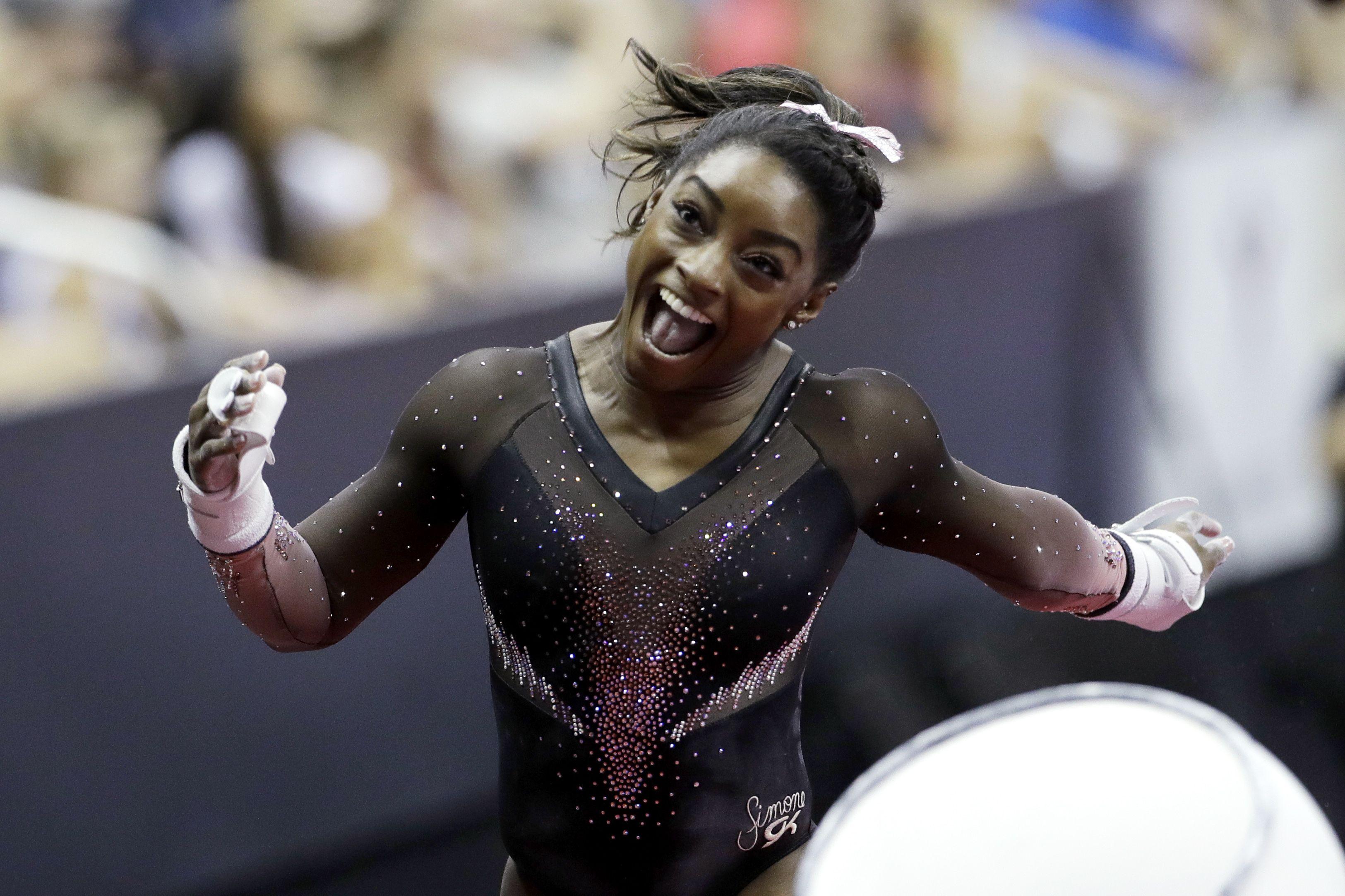 Simone Biles Beam Wallpapers Top Free Simone Biles Beam Backgrounds