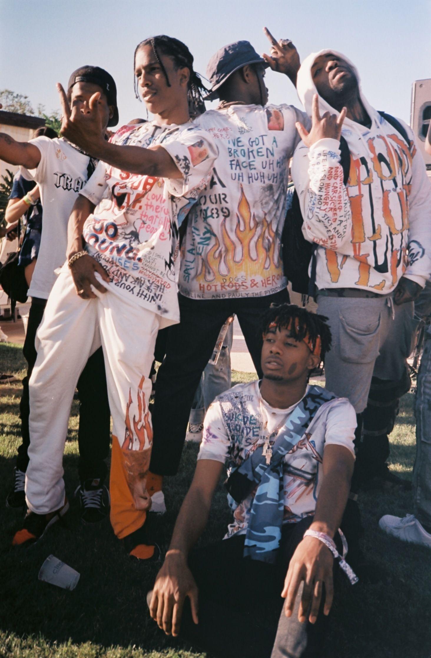 1464x2232 The Photographer Capturing Intimate Moments Between Hip Hop's Biggest Stars