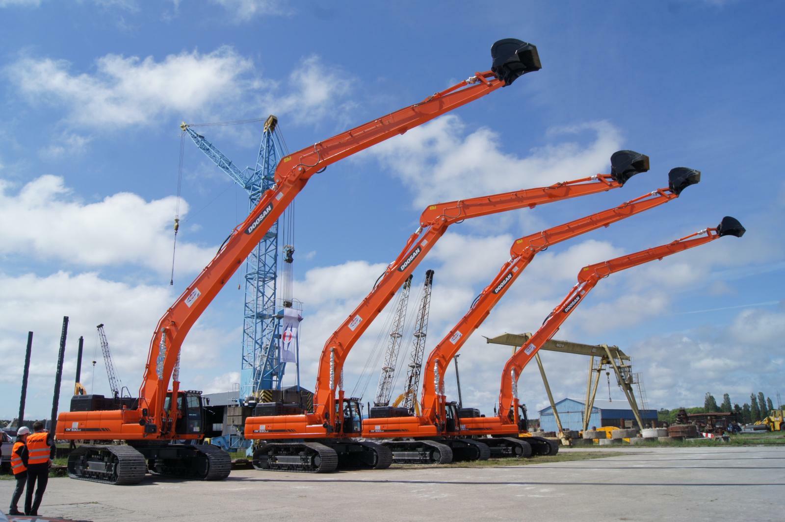 1600x1065 Doosan wallpaper, Vehicles, HQ Doosan pictureK Wallpaper 2019