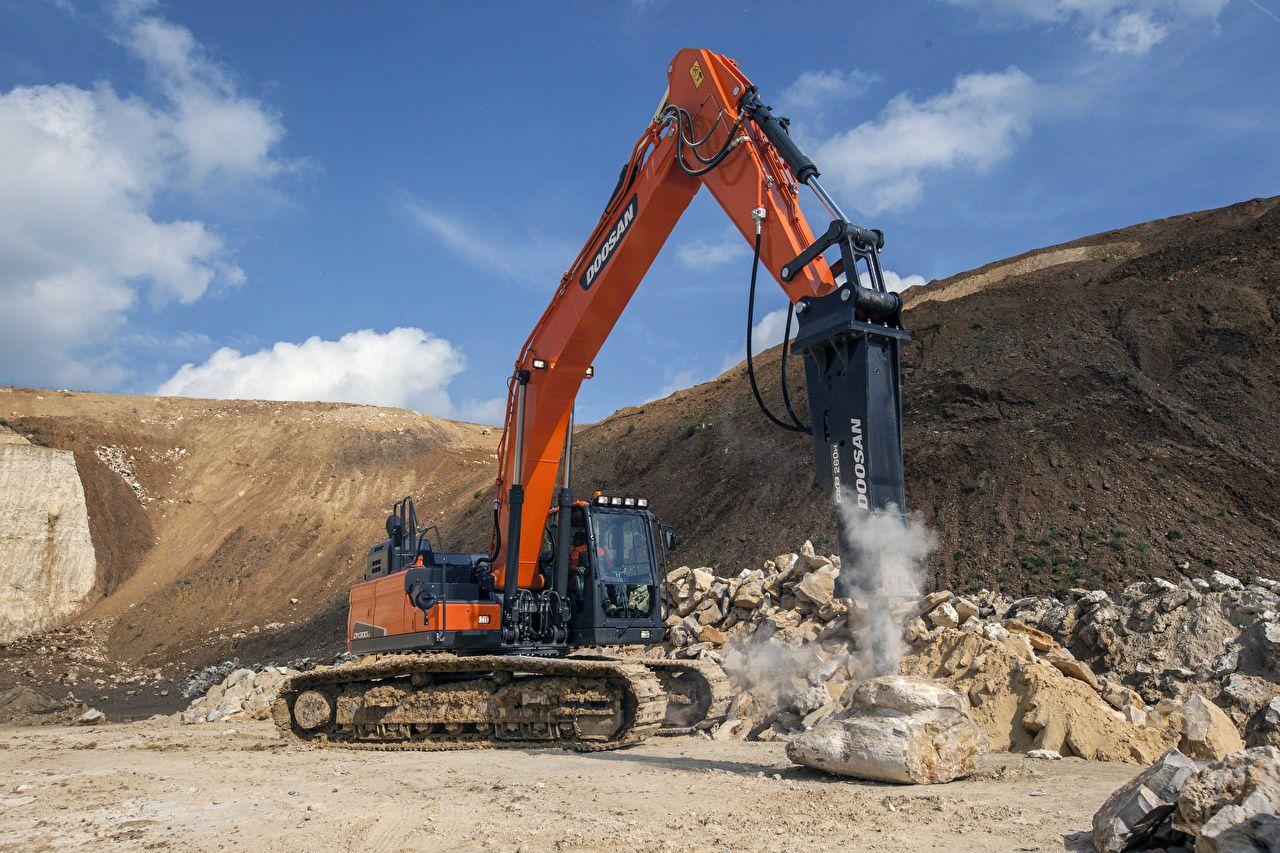 1280x853 Photos 2015 17 Doosan DX300LC 5 Crawler Excavator Orange Stone