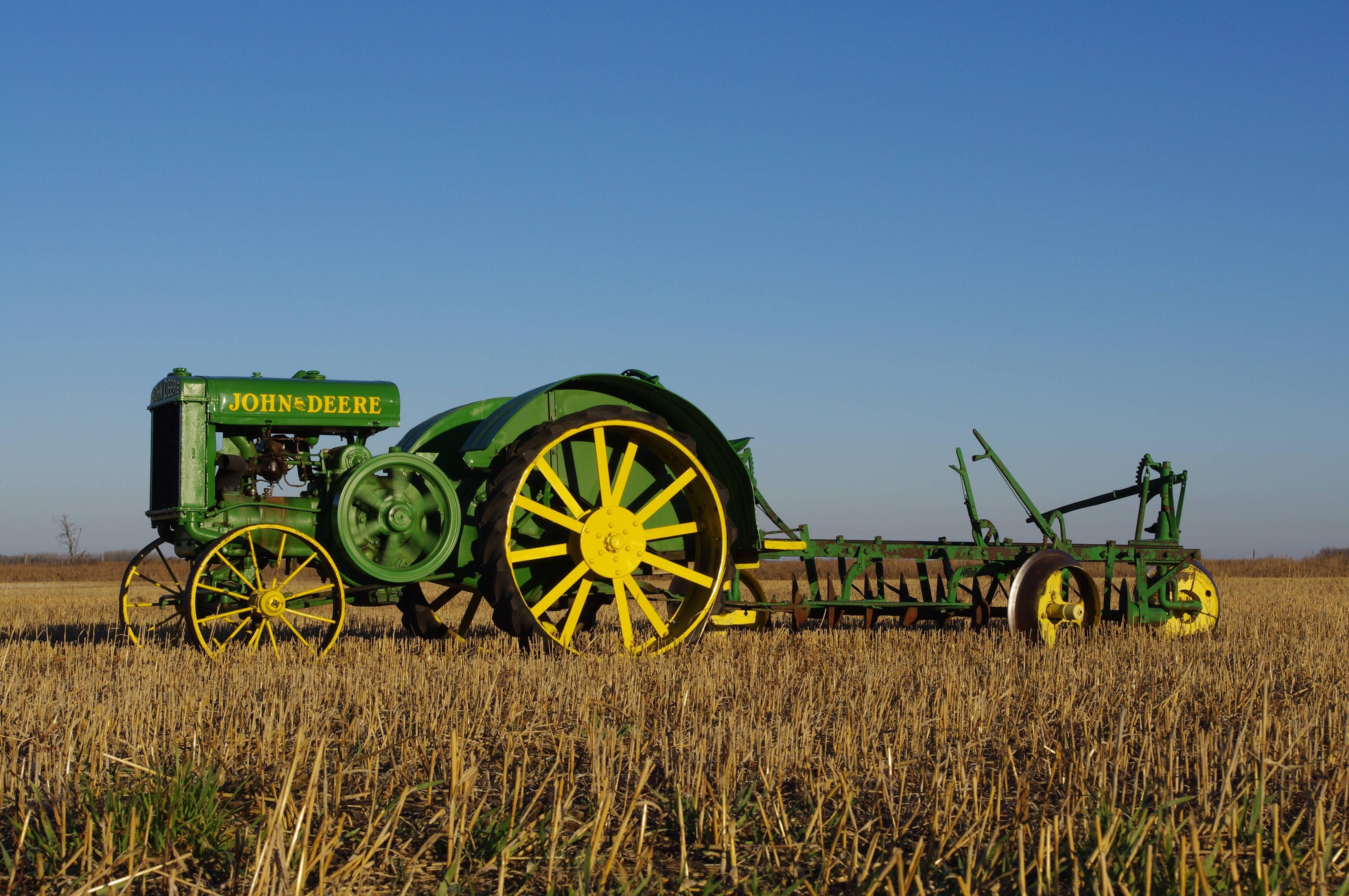 3430x2278 John Deere Tractors Wallpaper