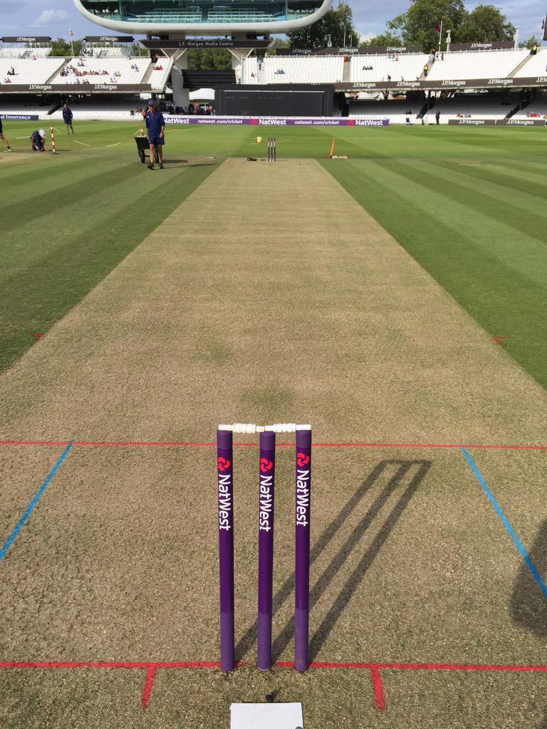 768x1024 Lord's Cricket Ground's pitch. Bat or bowl first? #LoveLords