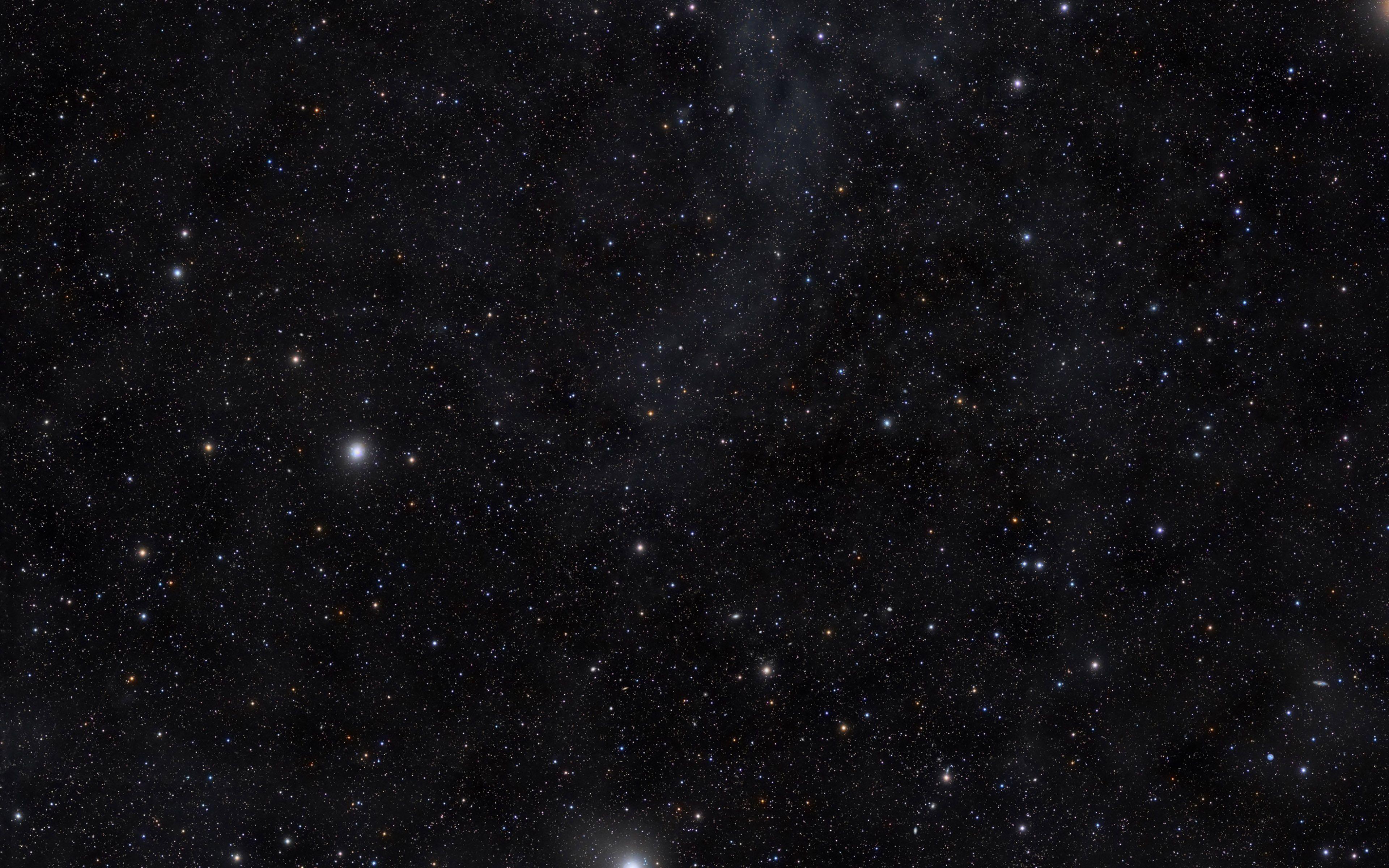 4 апреля звезды. Космос звезды. Черный космос со звездами. Звезды на черном фоне.