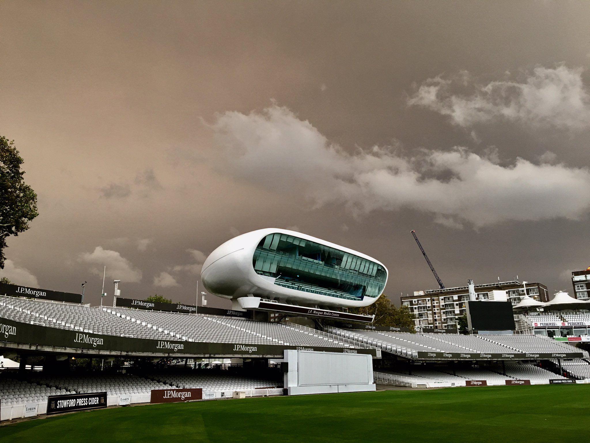 2048x1536 Lord's Cricket Ground