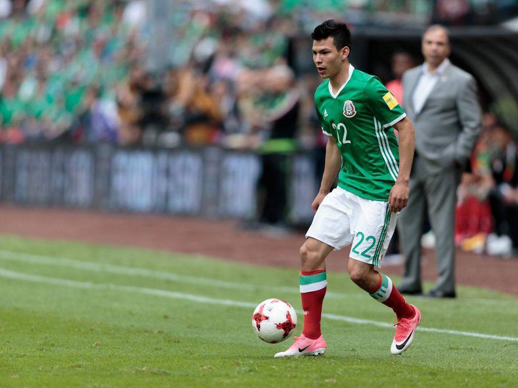 1024x768 Hirving Lozano Wallpaper