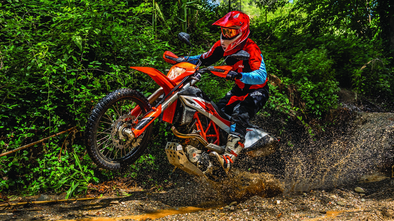 768x432 KTM 690 Enduro R 4K Wallpaper