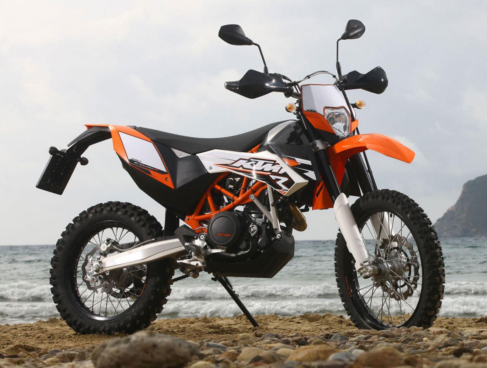 1600x1207 KTM Enduro 600 LC 4 Specs Image and Pricing