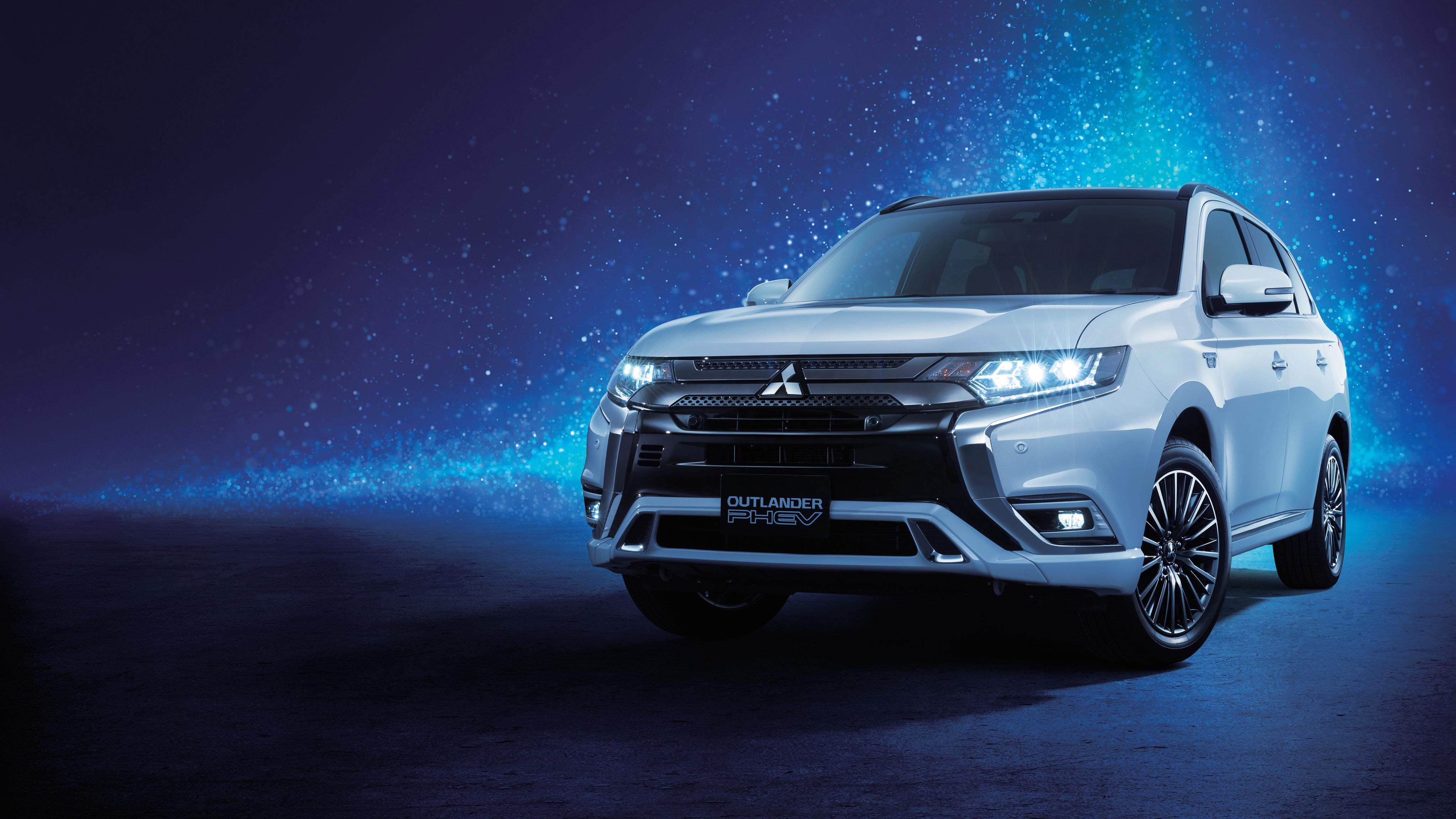 4096x2304 Mitsubishi Outlander Wallpaper