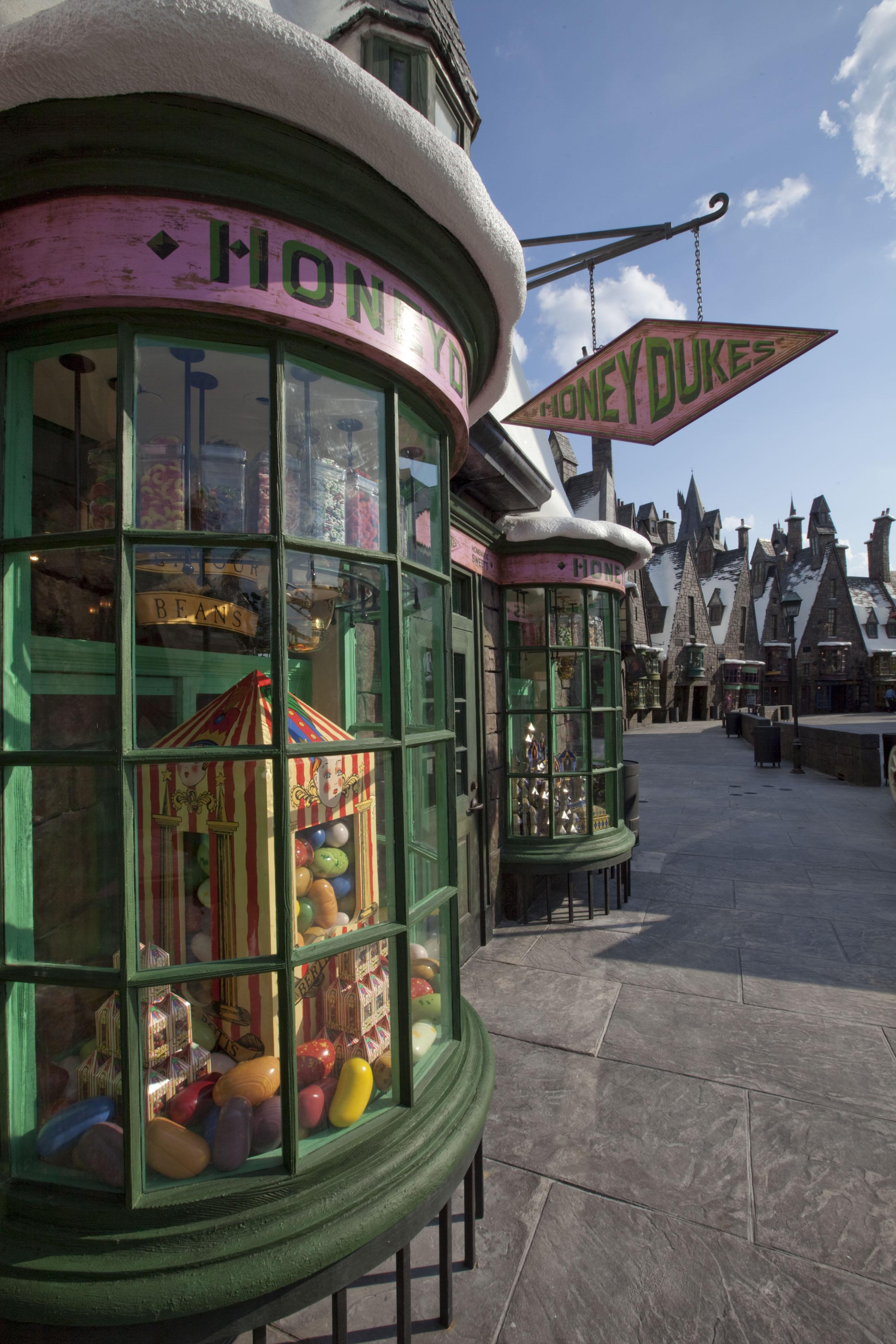 2400x3600 Universal Studios Harry Potter Wallpaper