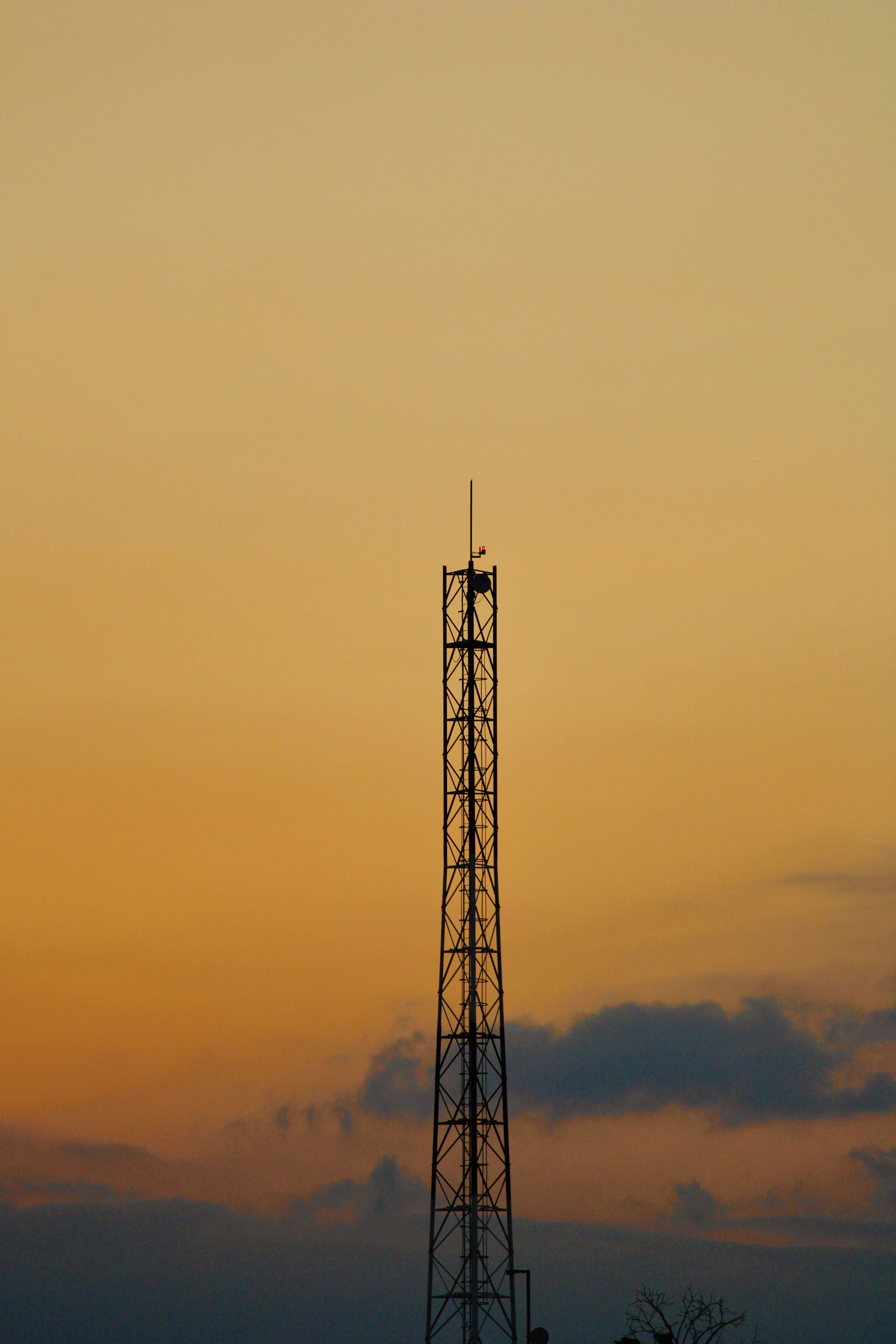 Radio Tower Wallpapers - Top Free Radio Tower Backgrounds - WallpaperAccess