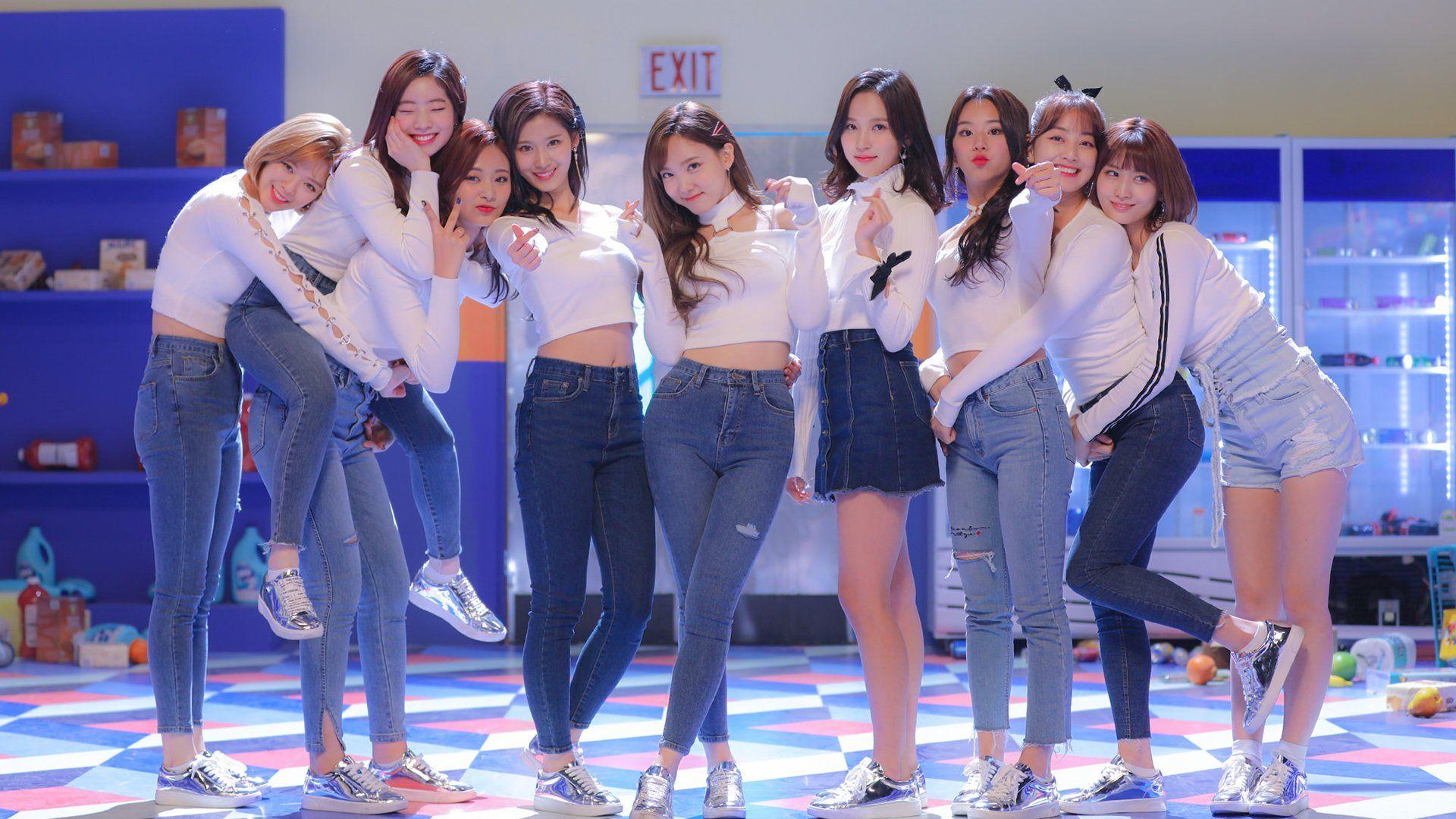 1920x1080 Twice Aesthetic Wallpaper