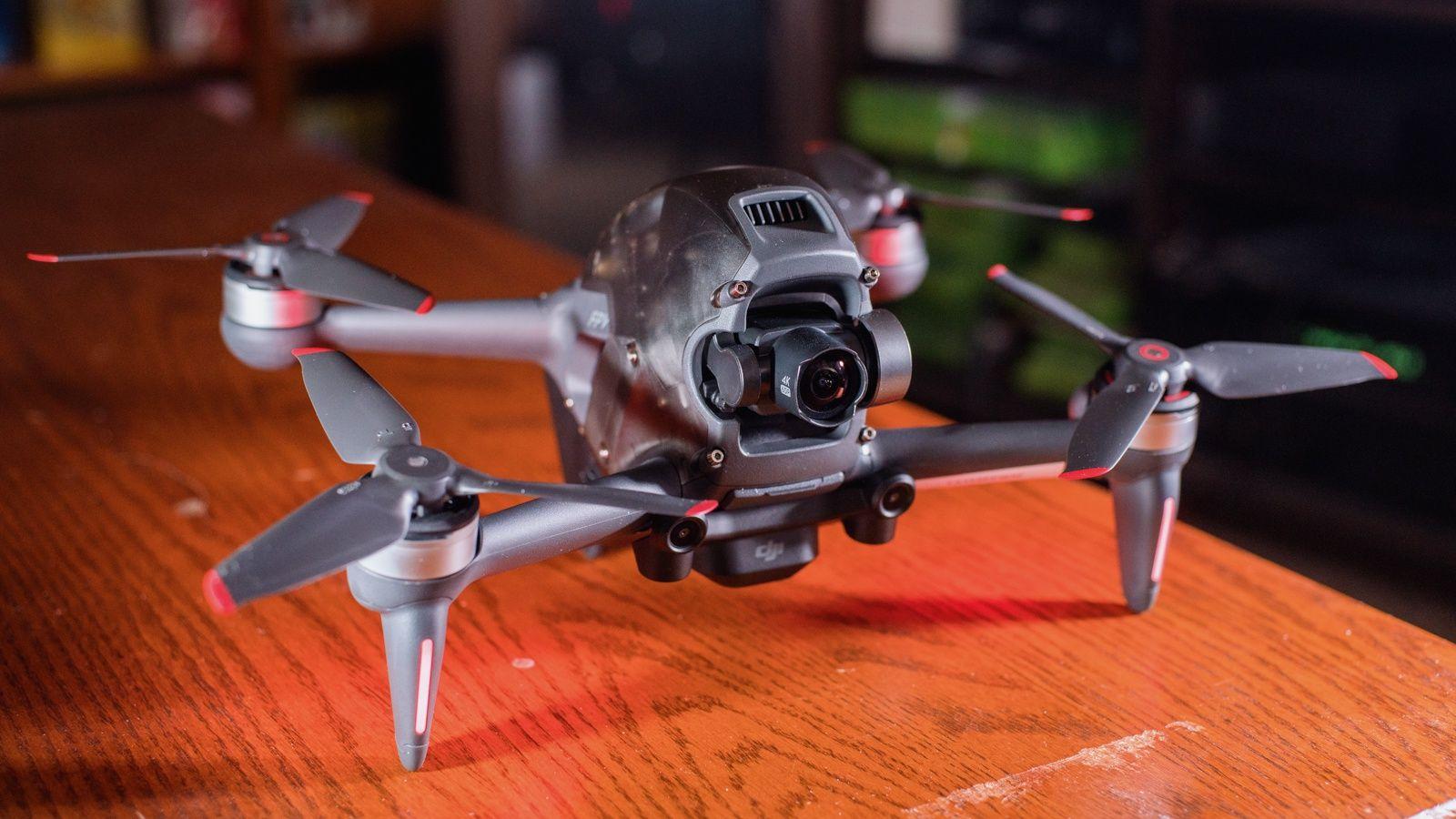 1600x900 DJI FPV Combo