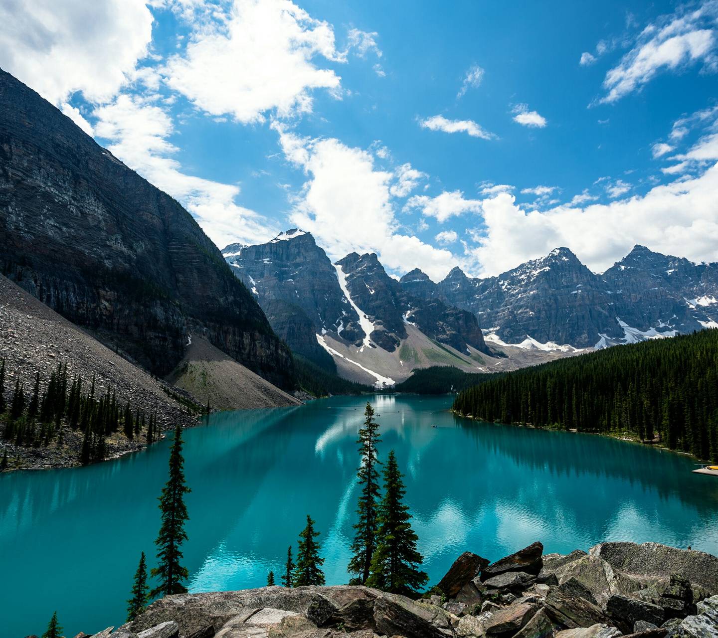 1440x1280 Emerald lake wallpaper