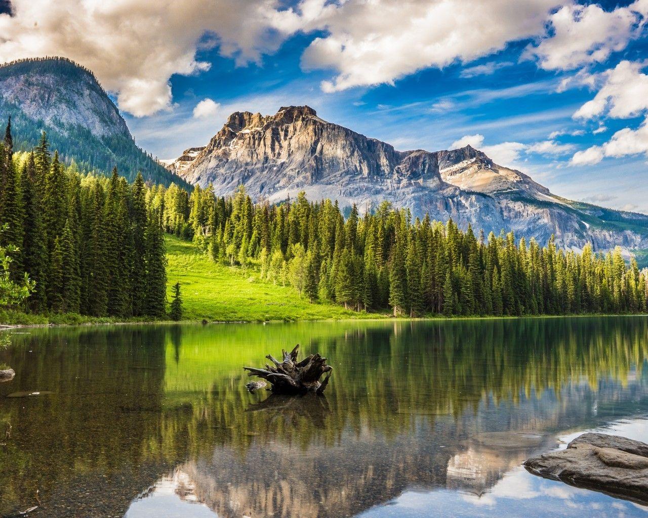 1280x1024 Download 1280x1024 Emerald Lake, Banff National Park, Canada, Reflection, Scenic Wallpaper