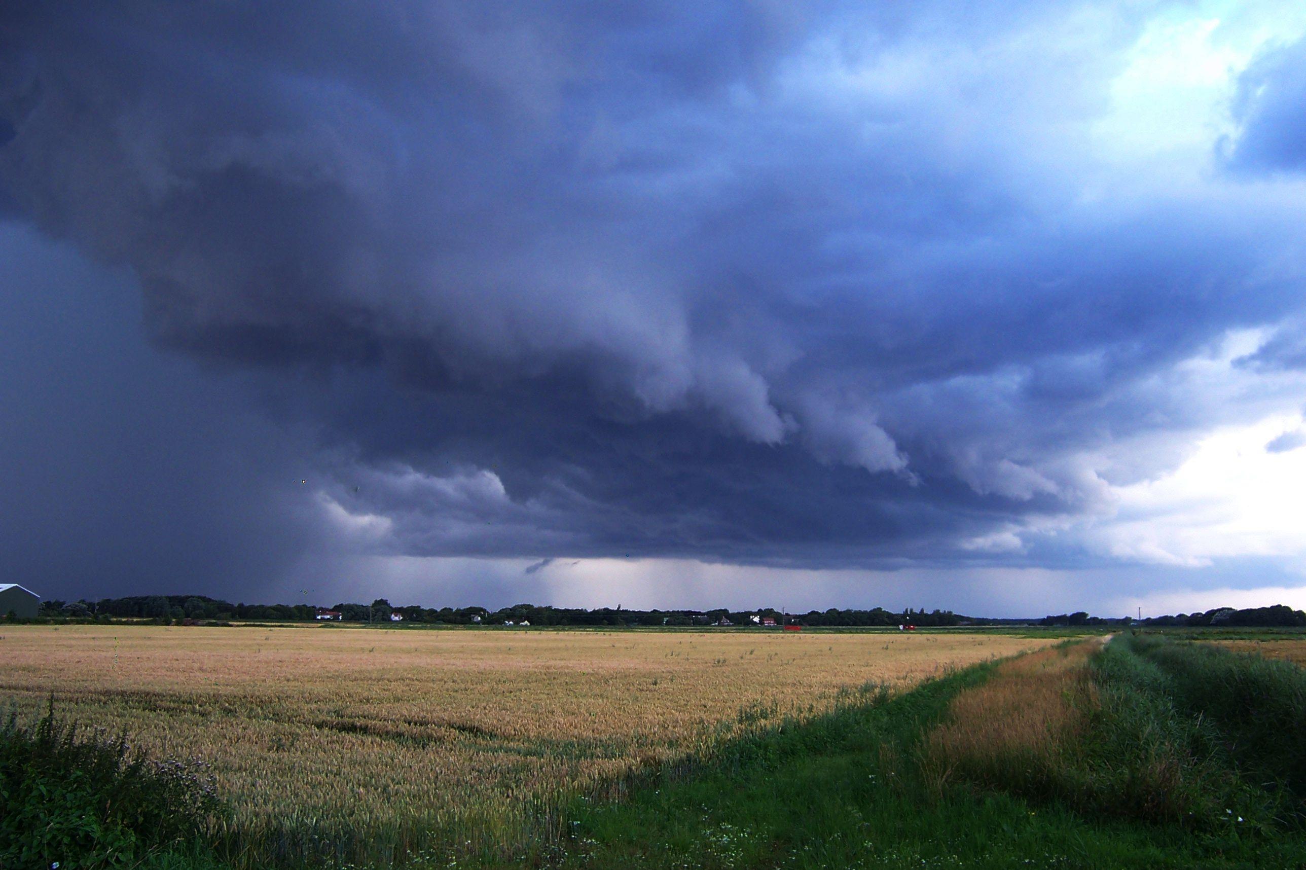 2576x1716 Summer Storm Wallpaper .