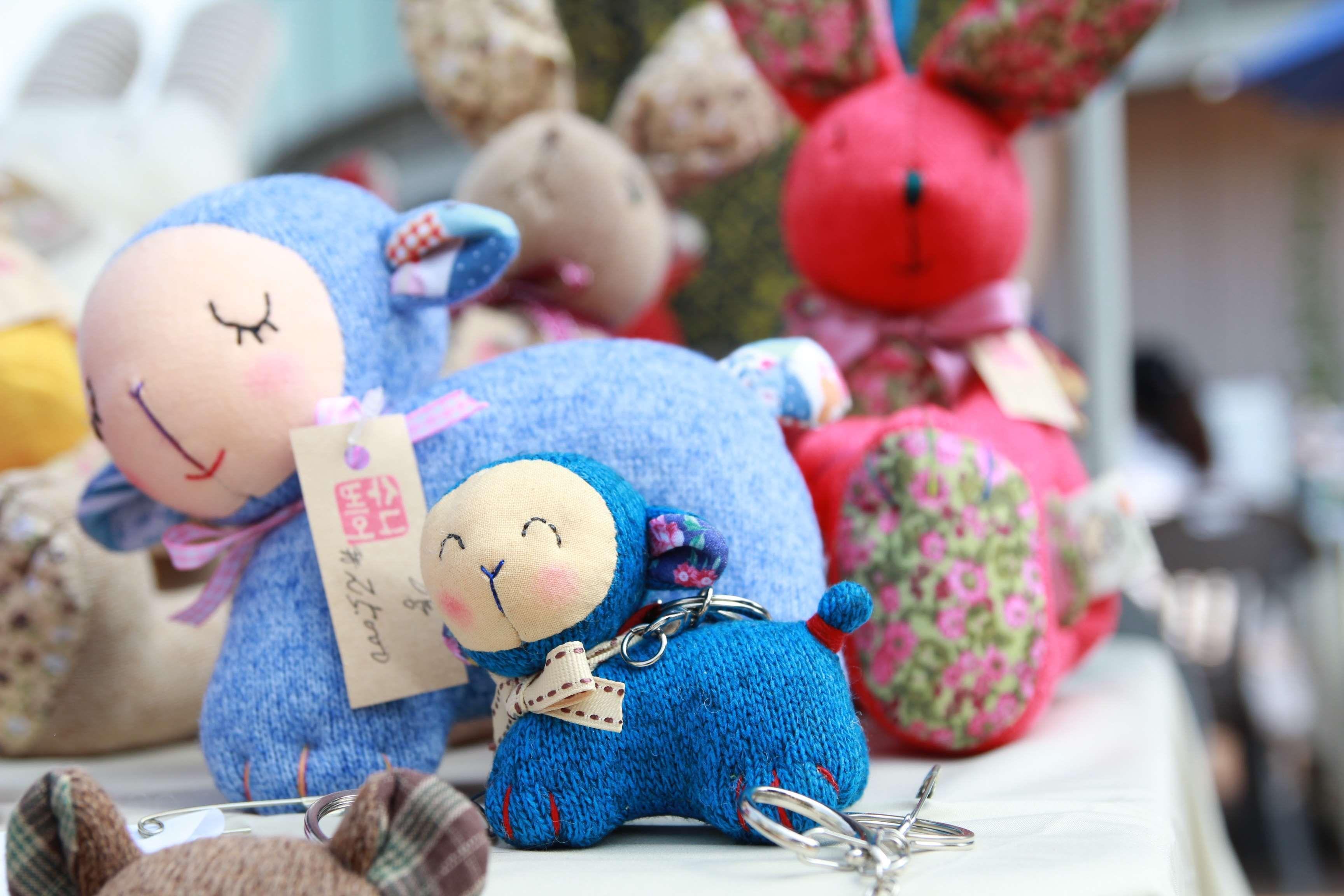 3456x2304 aries #bear #cartoon character #colorful #kids #kids toy #photography #sheep. Toys photography, Cool wallpaper, Kids toys