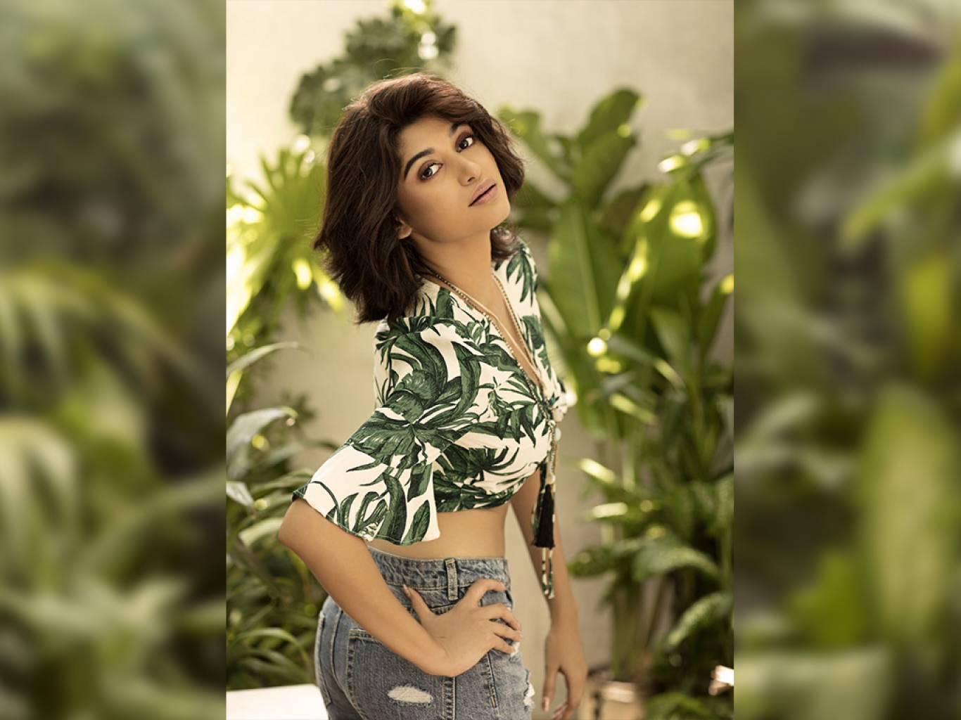 1366x1024 Oviya Helen HD Wallpaper. Latest Oviya Helen Wallpaper HD Free Download (1080p to 2K)