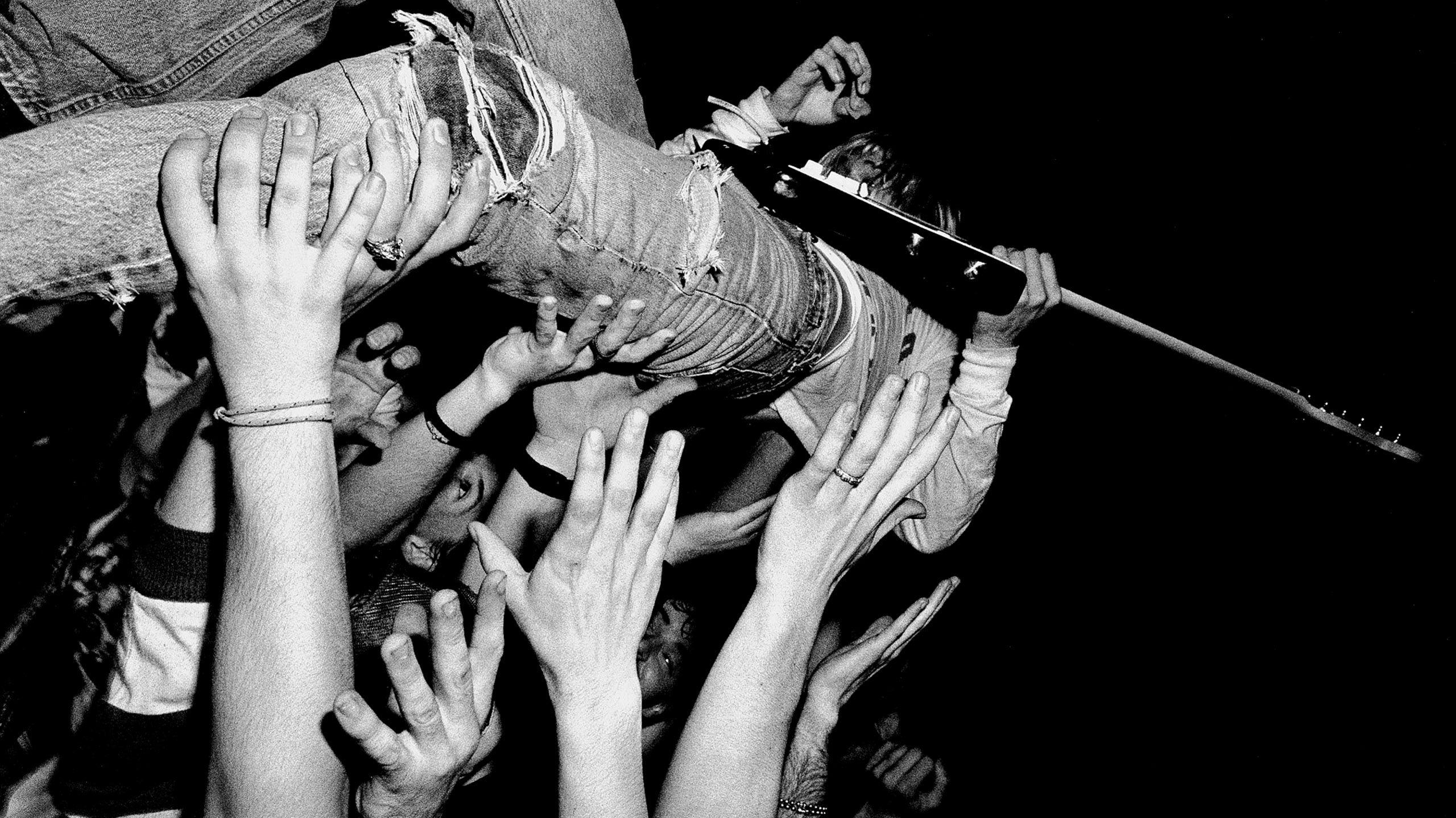 2560x1440 Wallpaper Live Concerts HD Nirvana Concert For X Hdtv 2560x1440