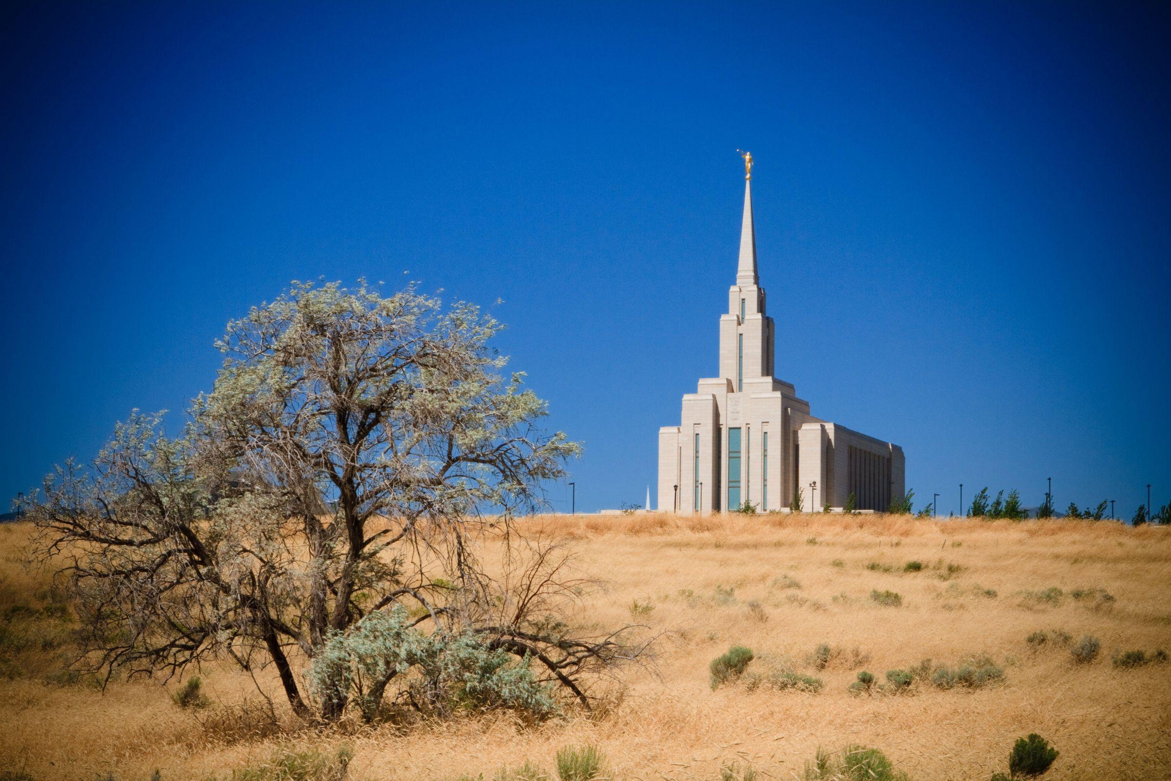 2400x1600 LDS Free Temple Wallpaper .