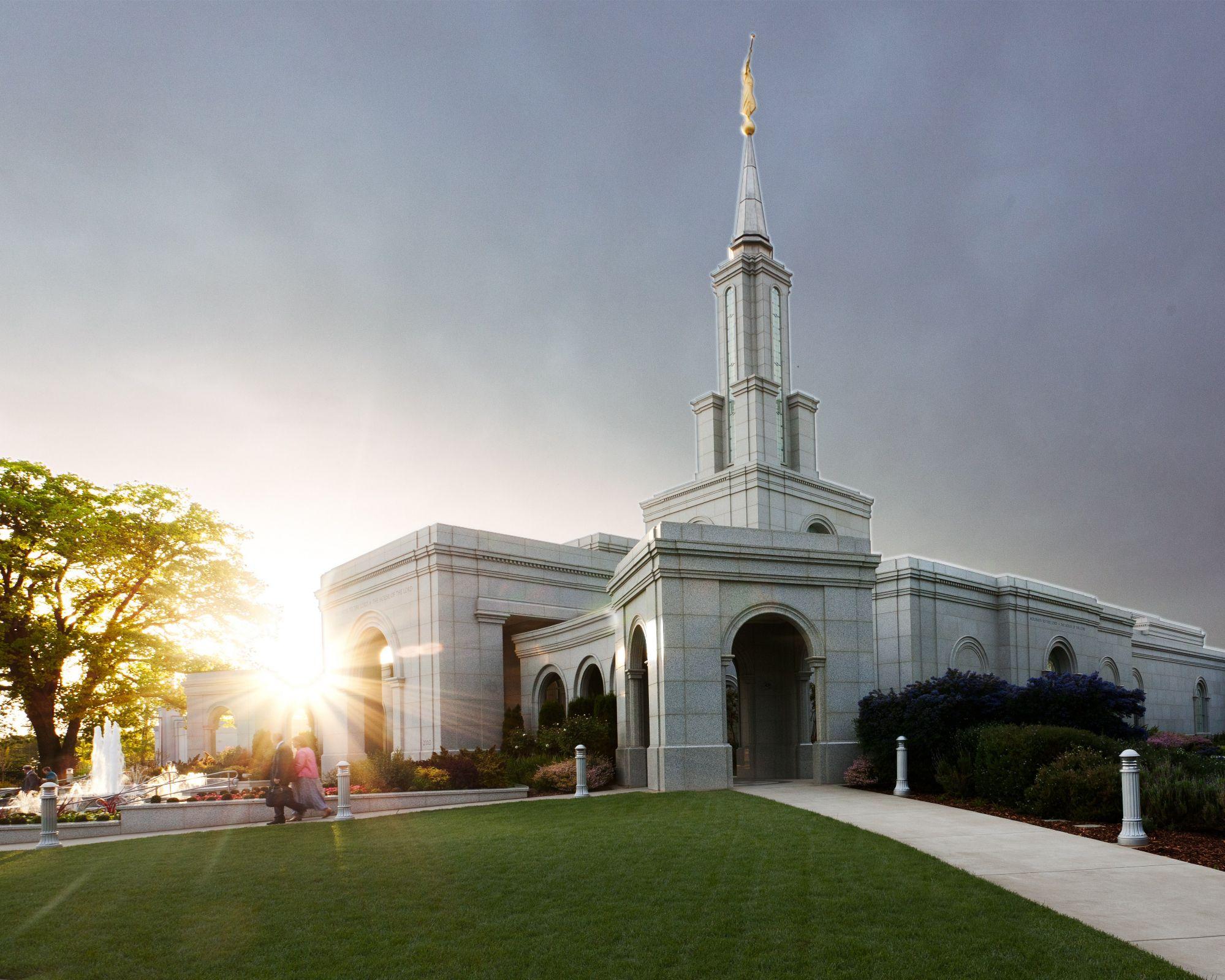 1999x1600 Sacramento California Temple