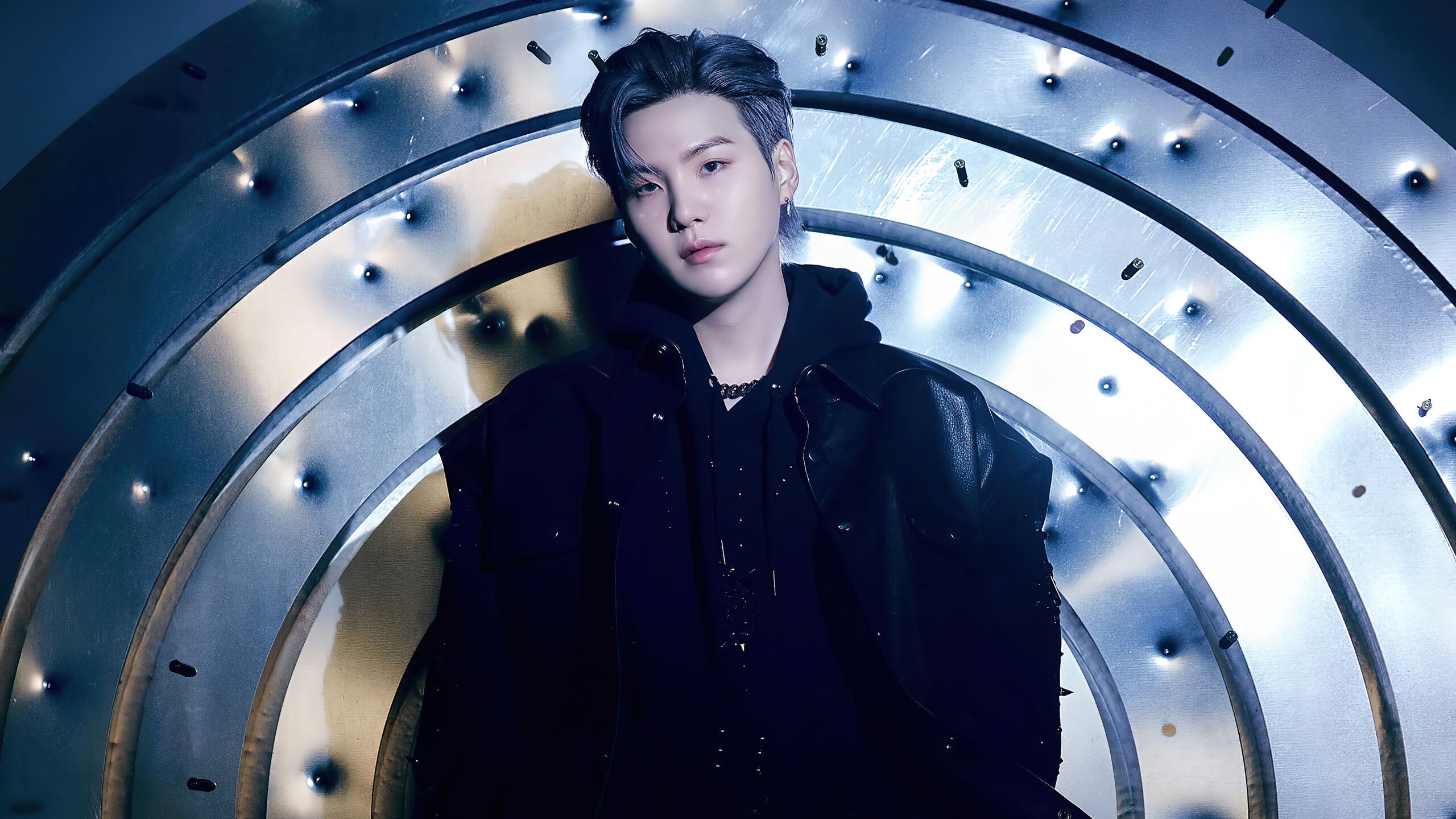 2560x1440 Suga (Min Yoongi) BTS K Pop HD Wallpaper Star Spotlightx1440