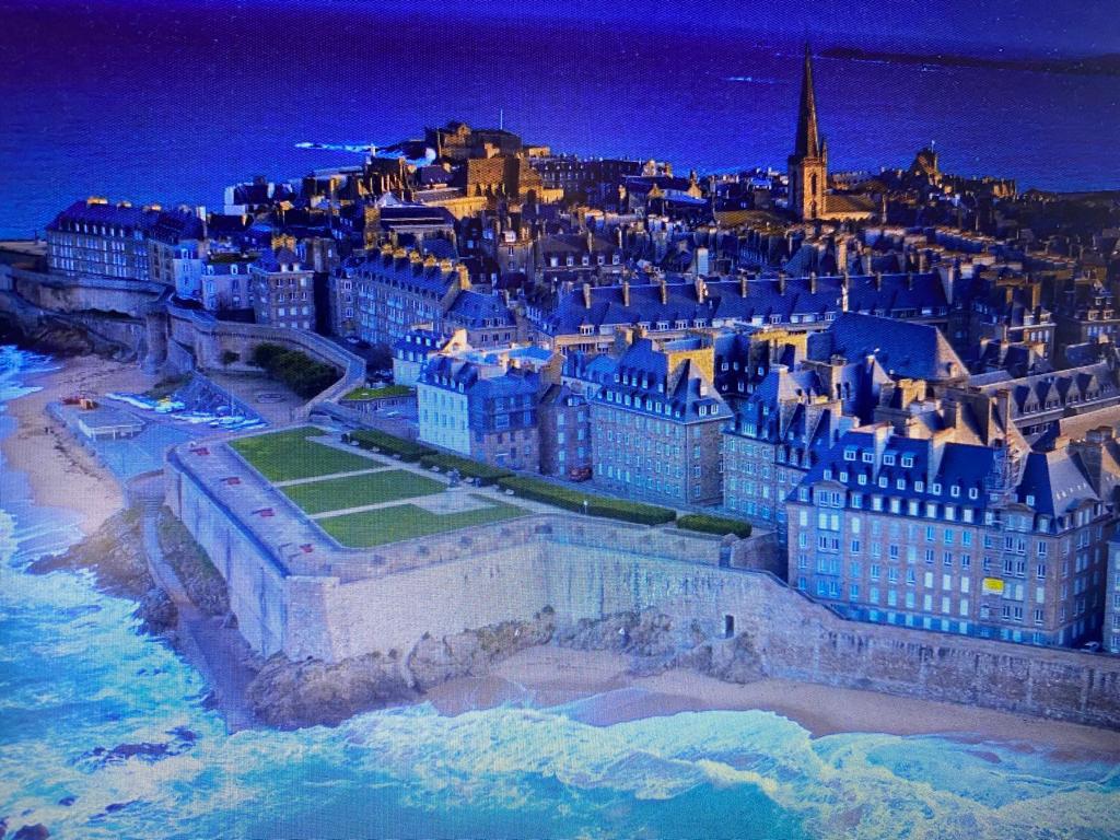 1024x768 Saint Malo France Wallpaper