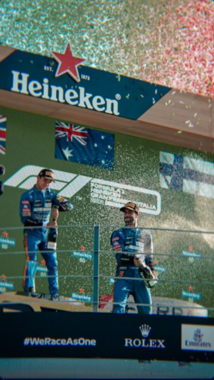 720x1280 mclaren podium monza 2021