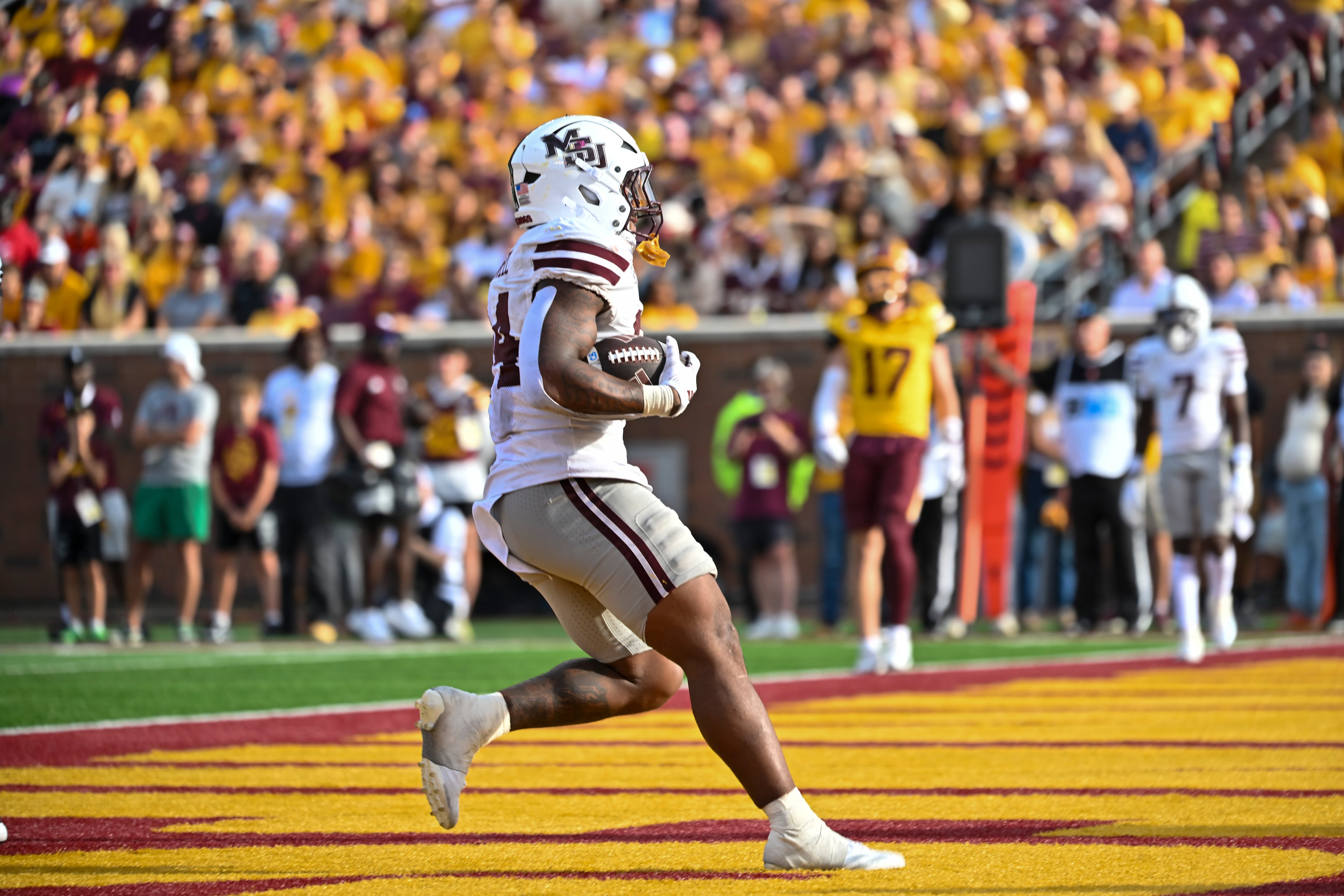 5000x3333 Mississippi State Knocks Off Minnesota 38 13 Behind Kamario Taylor, Fluff Bothwell In Minneapolis