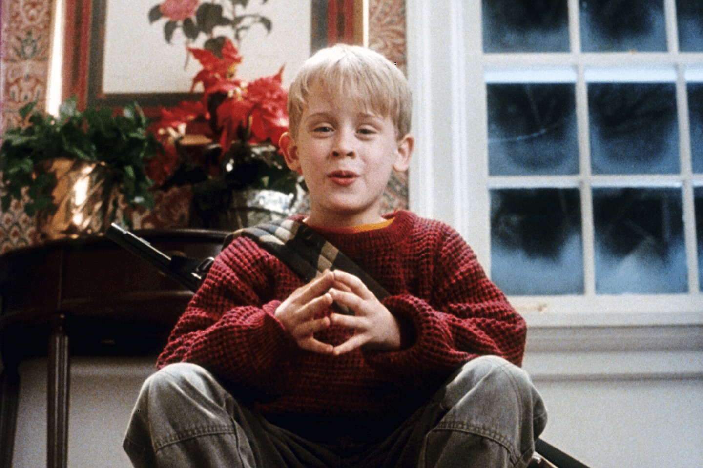 1440x960 Cute Lovers Home Alone .