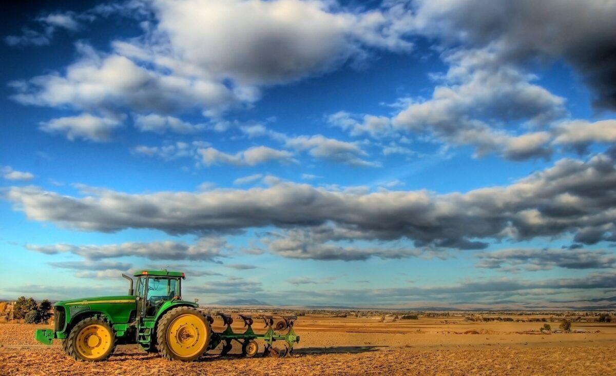 1200x733 HD John Deere Wallpaper HD Wallpaper Apple Mac Wallpaper Amazing 4k Wallpaper For iPhone Free Download 1920x1172