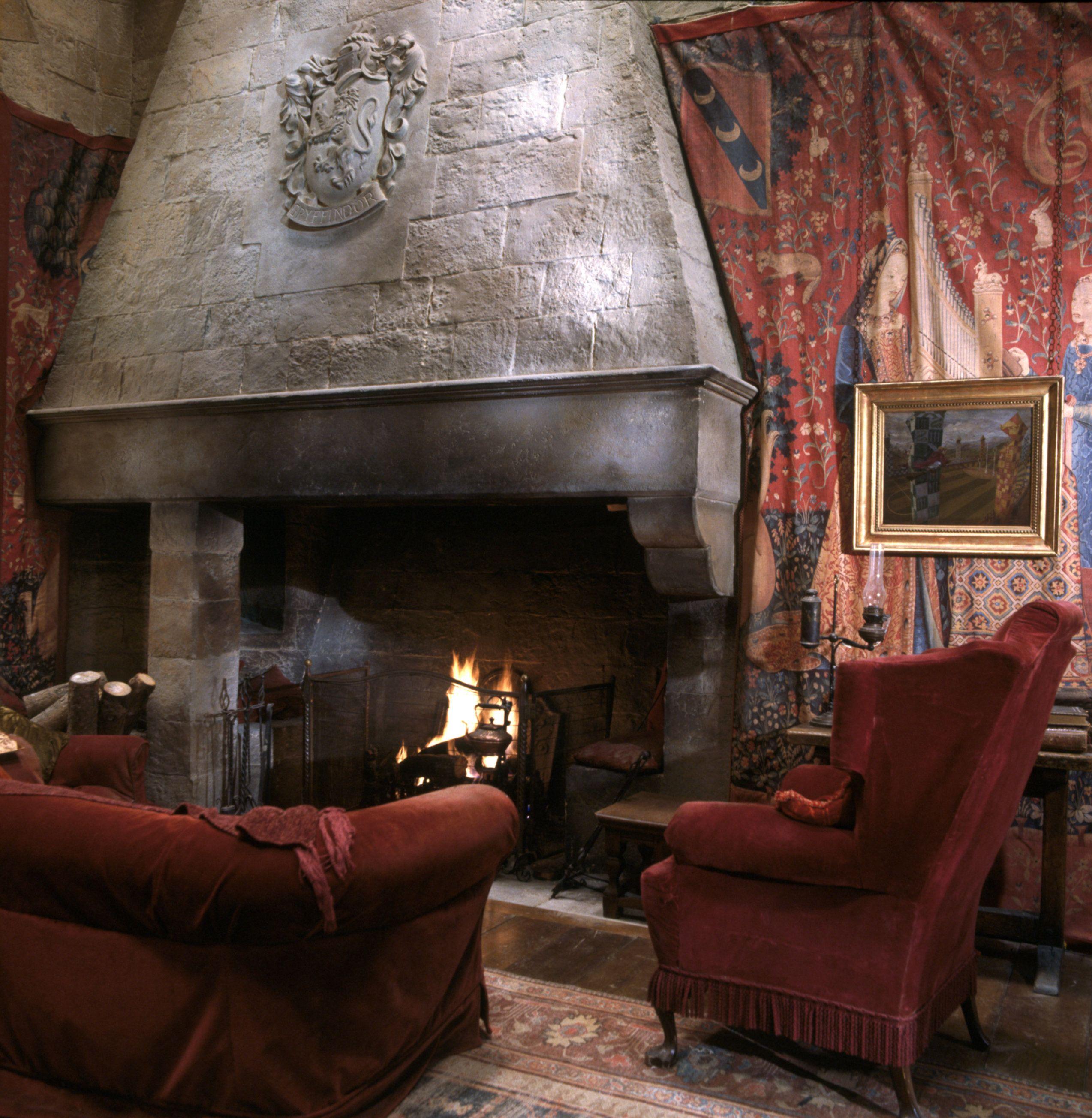 2547x2607 Behind the scenes: Creating the Gryffindor common room