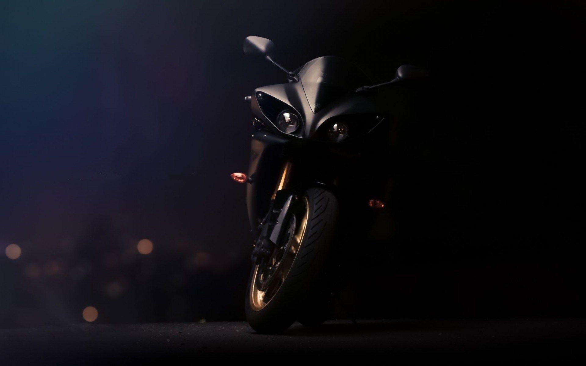 1920x1200 Yamaha R1 Black Wallpaper 4k