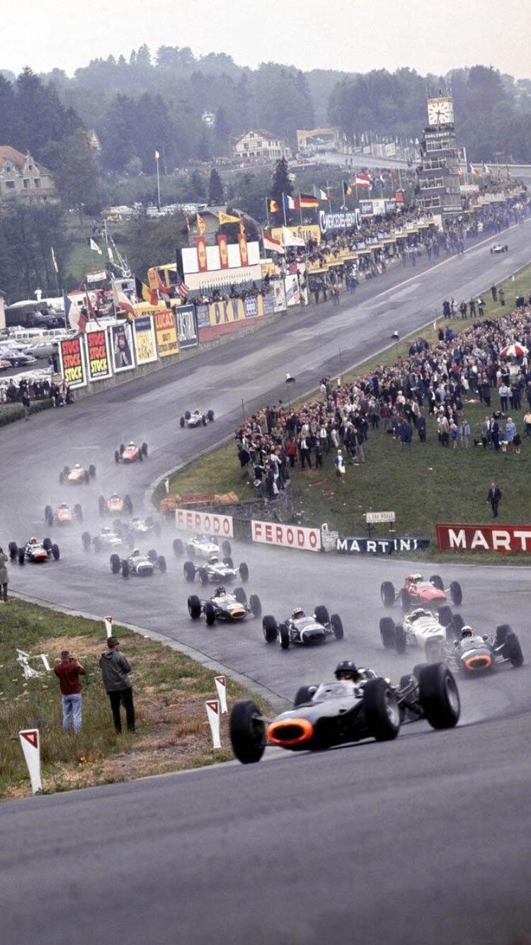 750x1334 Eau Rouge Wallpaper