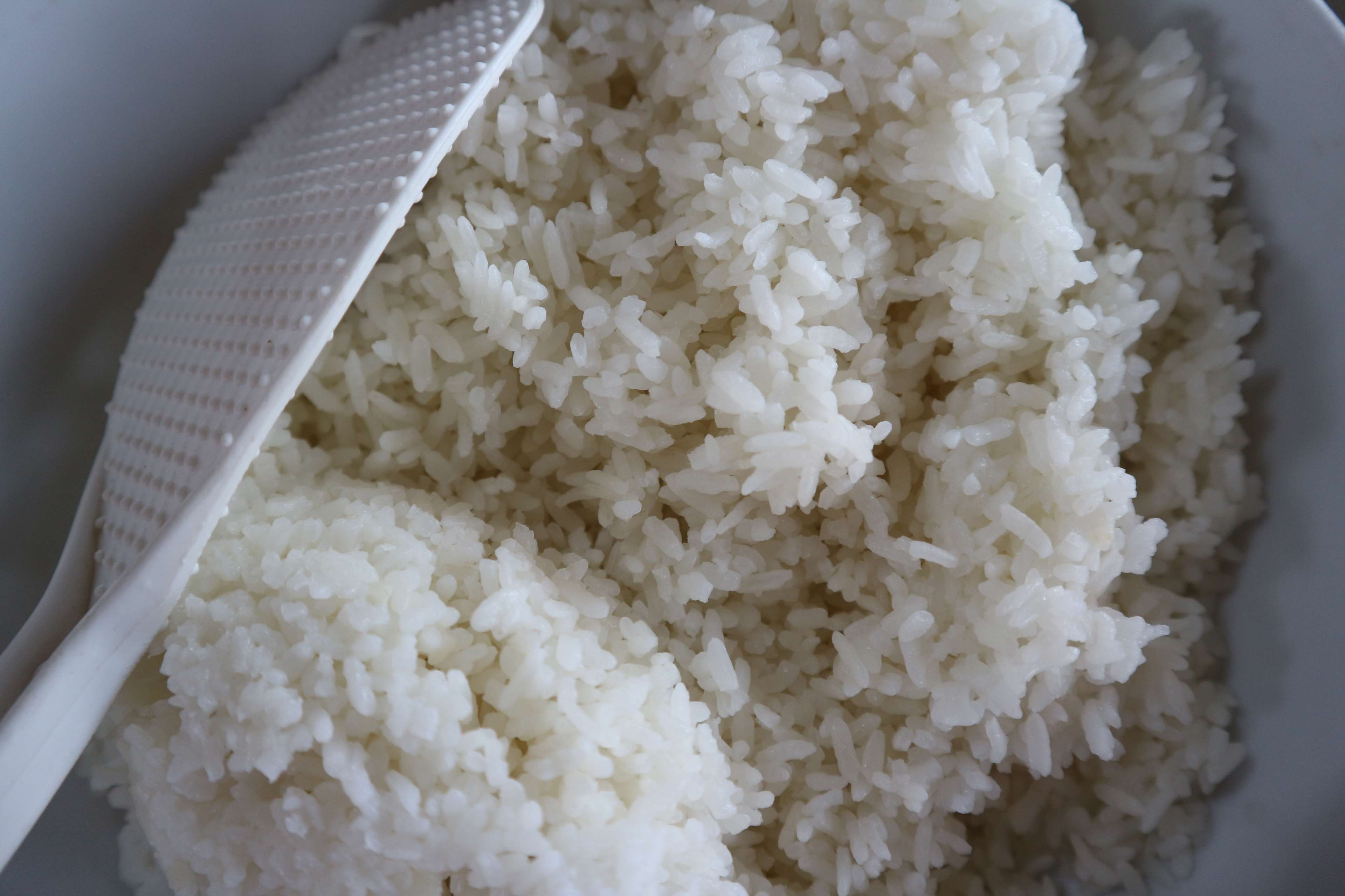 3840x2560 bowl, drink, food, pile of rice, rice, rice spoon, spoon, white, white rice, white spoon 4k wallpaper