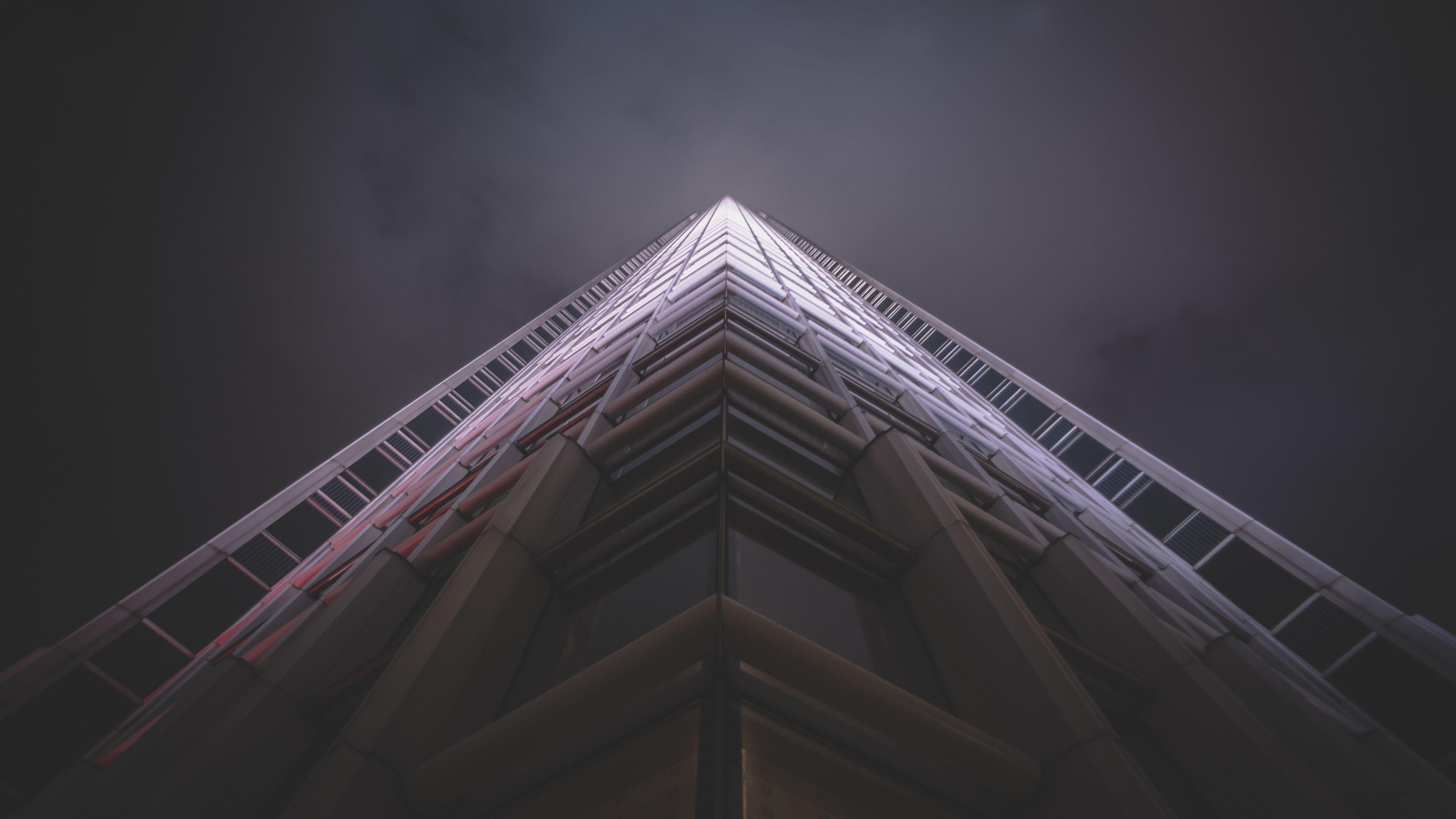 4240x2385 Modernist Wallpaper .