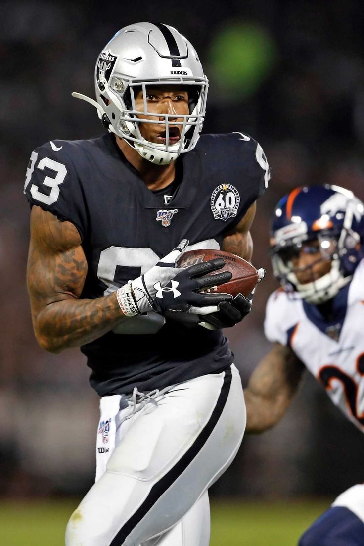 736x1103 Darren Waller Wallpaper
