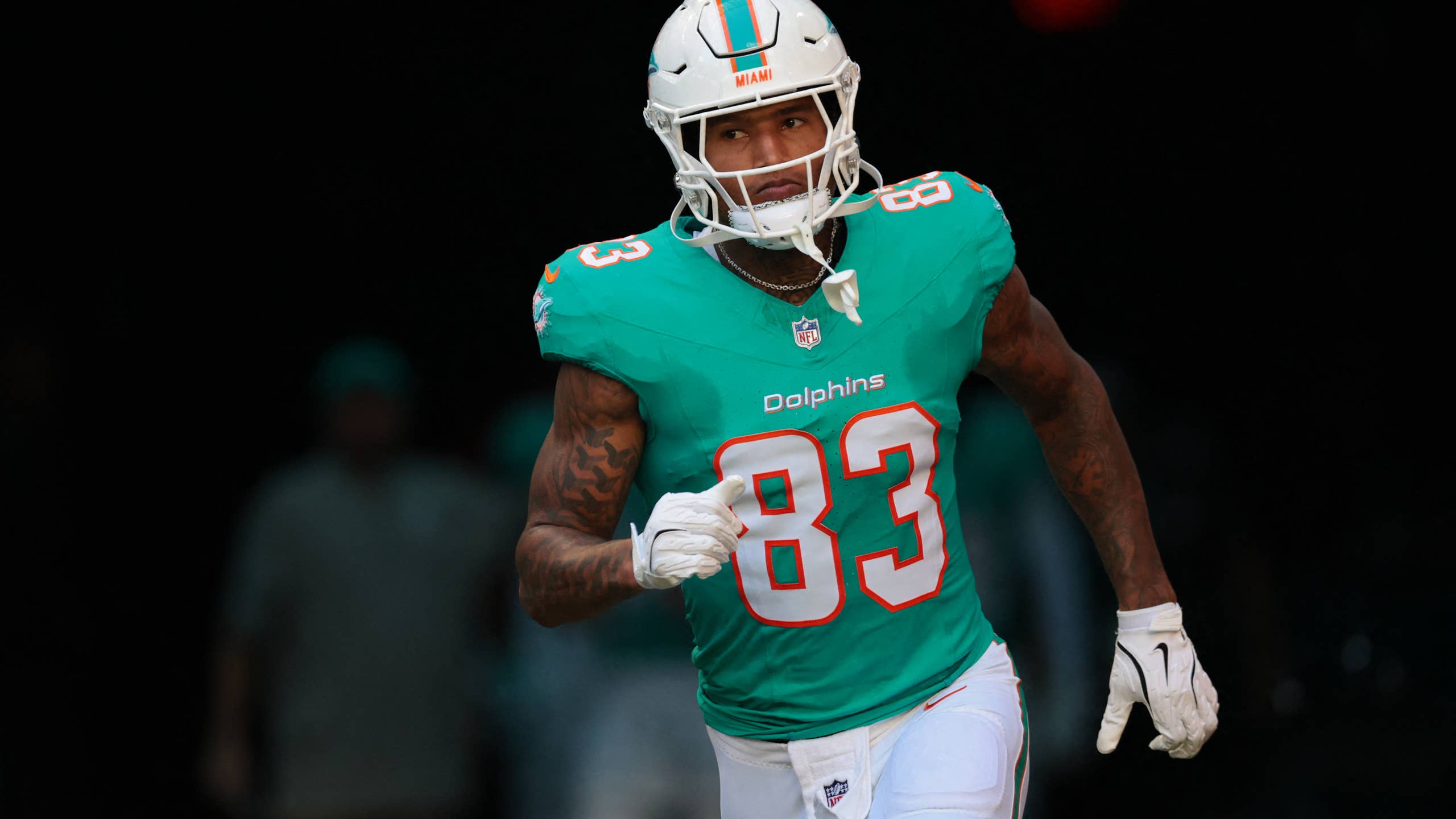 2560x1440 Darren Waller Believes He Can Be a Difference Maker For Panthers in 2026