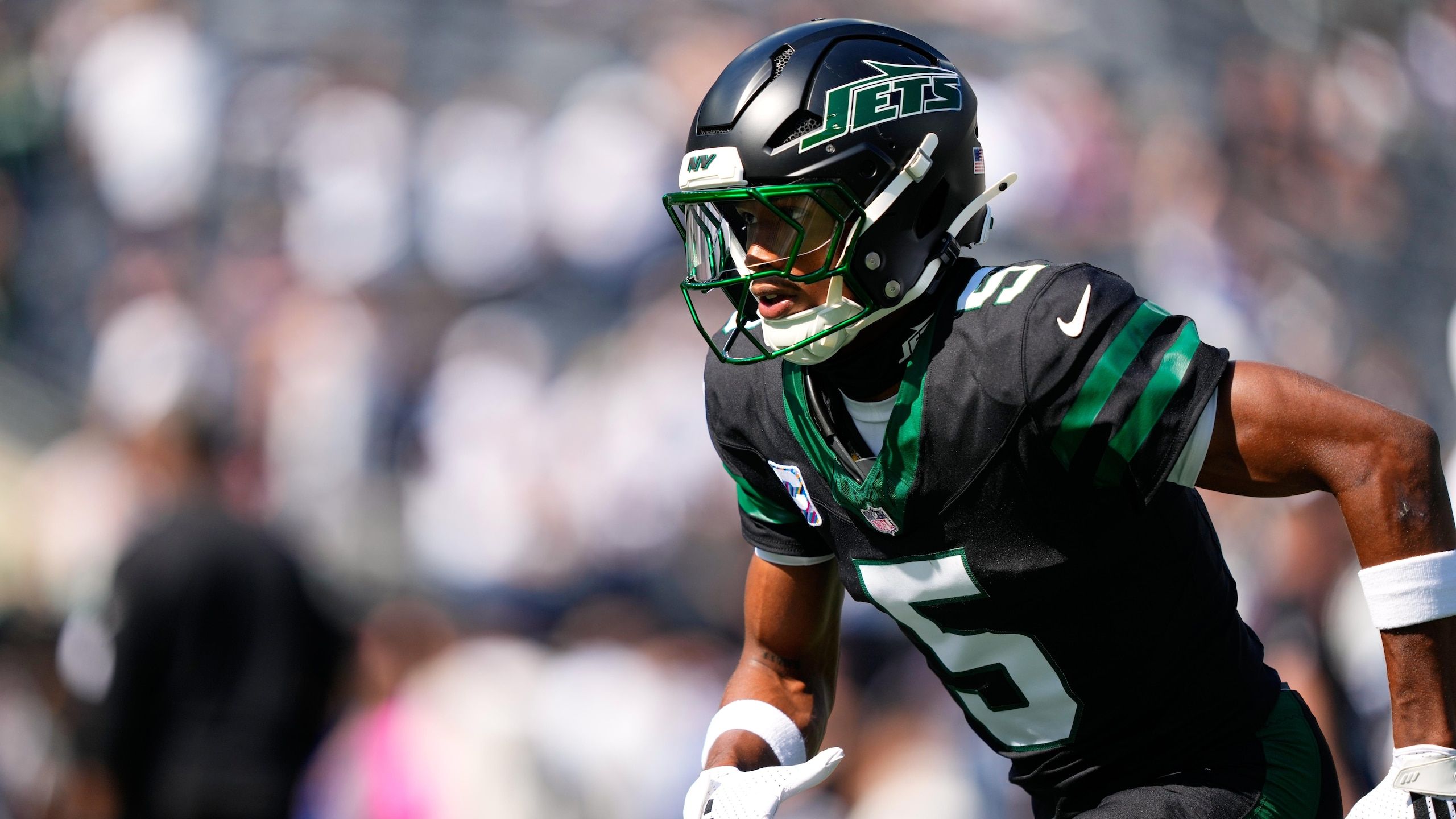 2560x1440 Jets' Garrett Wilson Reportedly to Miss Multiple Games, Avoided 'Serious Knee Injury'