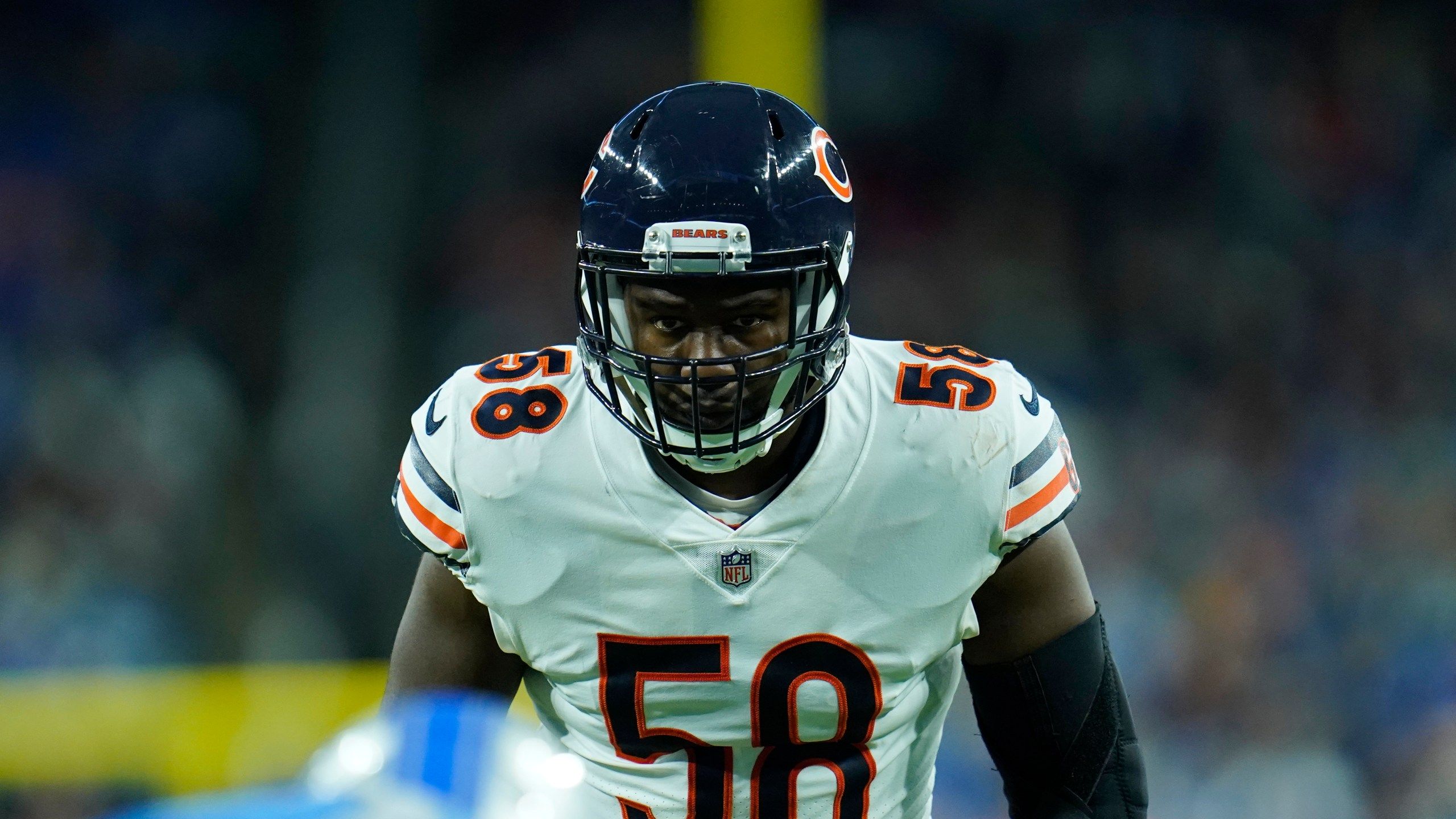 2560x1440 Roquan Smith has requested a trade from the Bears, reports say